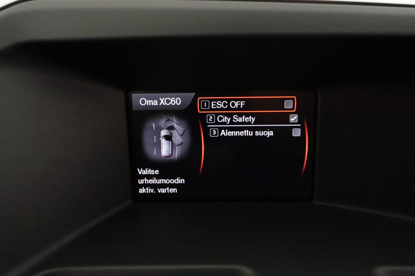 Volvo XC60 2015 D4 Momentum **Suomi-auto / Webasto / Xenon / P.Tutka / Puolinahat / Vakkari / Kahdet Renkaat**