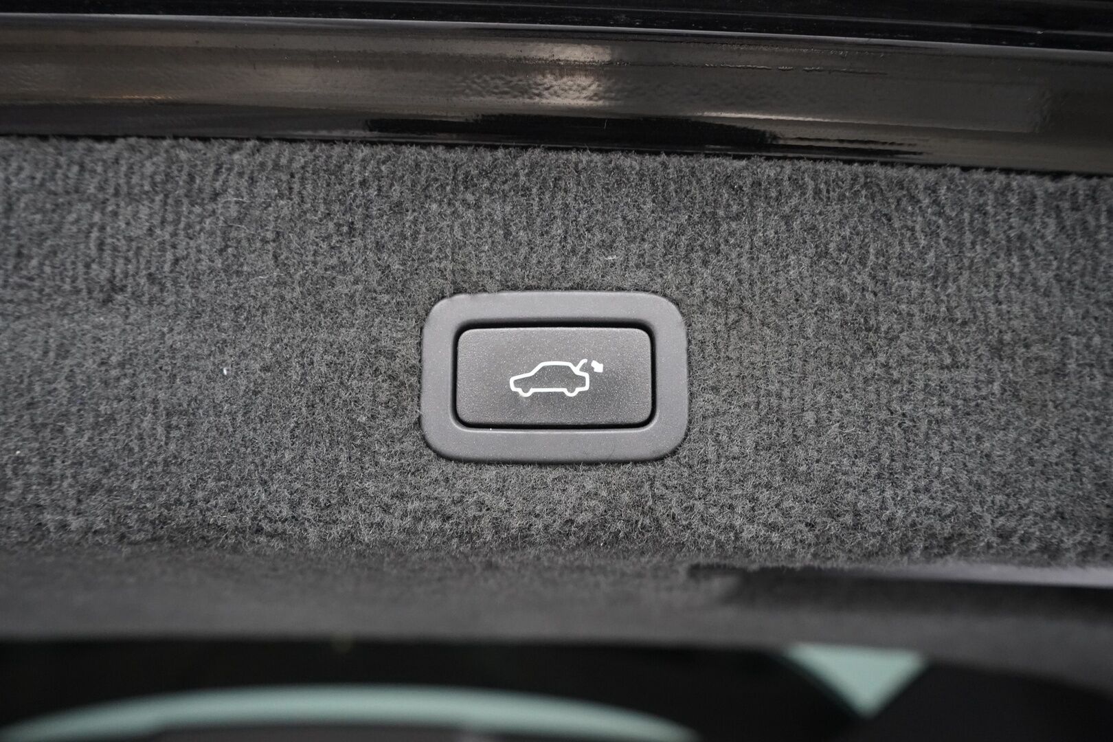 Volvo V70 2015 D3 Business Classic aut - Webasto | Muistipenkki | Nahat | Koukku | KeyLessGo | Vakkari | Jakohihna tehty 09.2026 | Juuri katsastettu | Juuri huollettu |Säntilliset huollot | Kahdet renkaat alumiinivantein