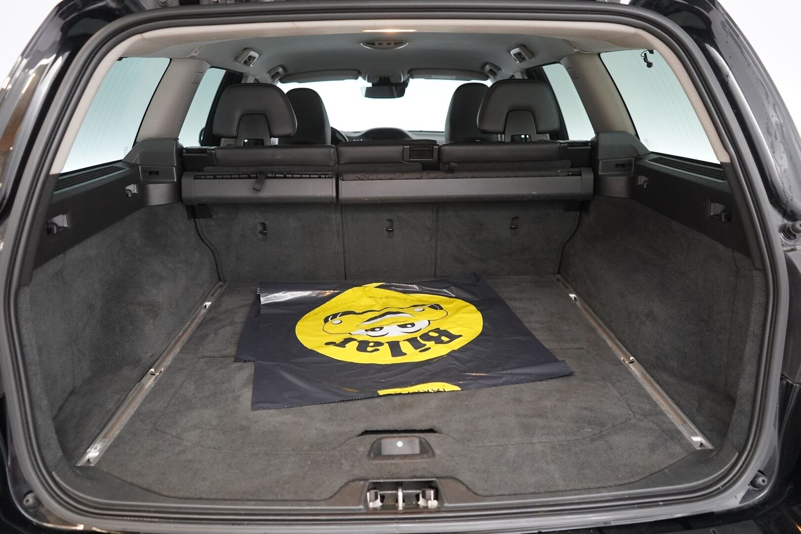 Volvo V70 2015 D3 Business Classic aut - Webasto | Muistipenkki | Nahat | Koukku | KeyLessGo | Vakkari | Jakohihna tehty 09.2026 | Juuri katsastettu | Juuri huollettu |Säntilliset huollot | Kahdet renkaat alumiinivantein