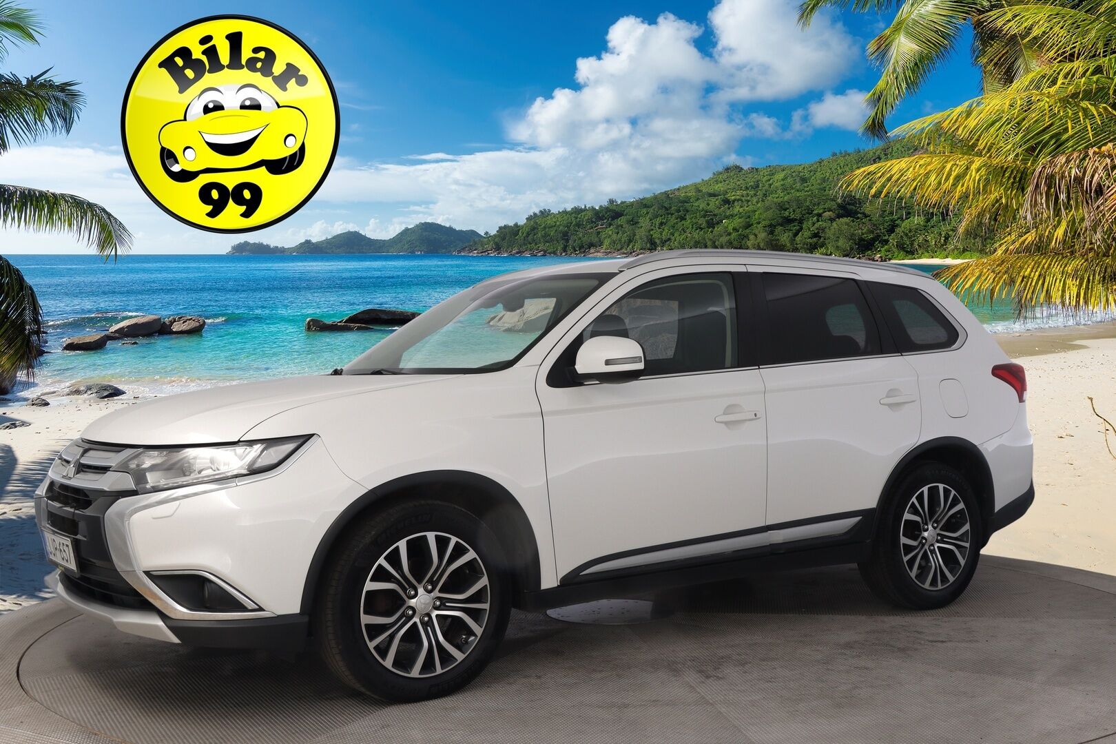 Mitsubishi Outlander 2016 2,2 DI-D Intense AT 4WD 5P *Acc / Koukku / Kamera / Kaistavahti / BT* - Suomiauto / 2x renkaat aluvantein / Juuri tehty iso huolto