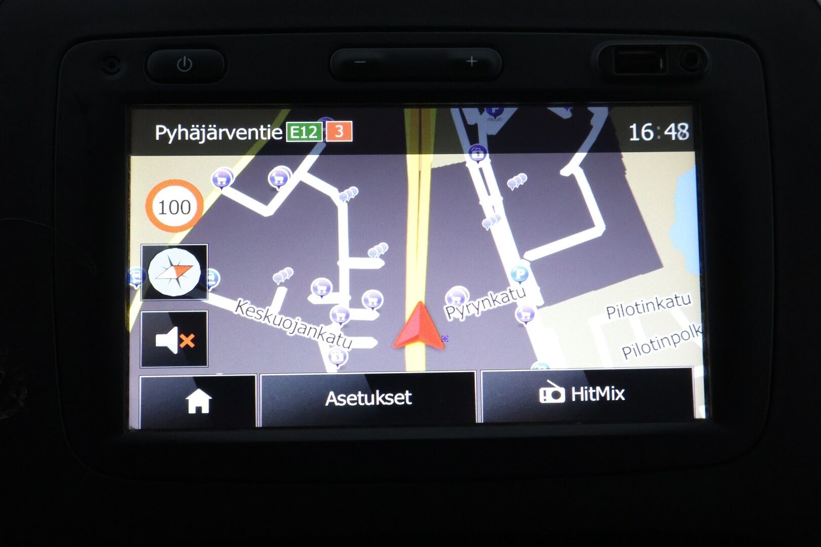 Opel Vivaro 2015 Van Edition L2H1 1,6 CDTI Turbo ecoFLEX 66kW MT6 - Suomiauto / Webasto / Vakkari / Navi / Vetokoukku / Peruutustutka / Juuri tullut Tampereelle!