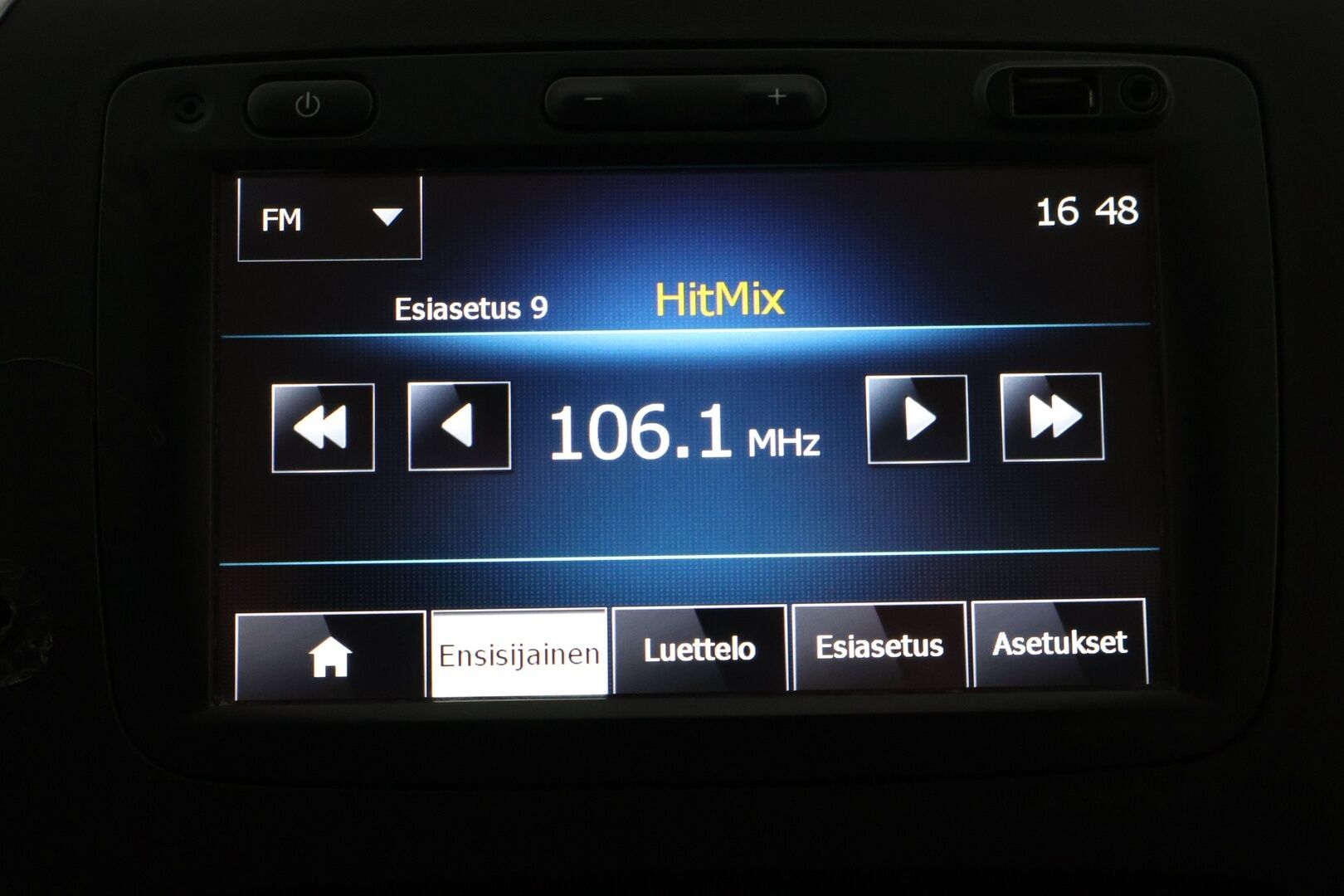 Opel Vivaro 2015 Van Edition L2H1 1,6 CDTI Turbo ecoFLEX 66kW MT6 - Suomiauto / Webasto / Vakkari / Navi / Vetokoukku / Peruutustutka / Juuri tullut Tampereelle!