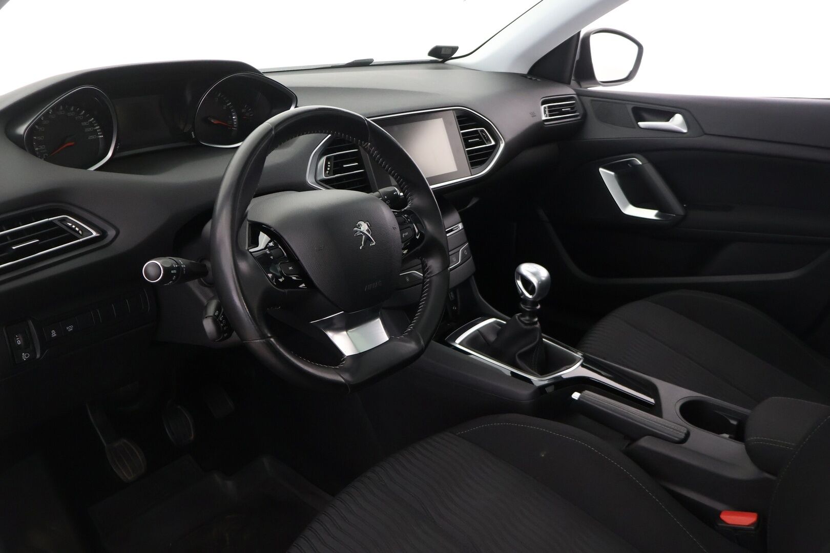 Peugeot 308 2015 Active PureTech 130 - | Vakionopeudensäädin | Lasikatto | Bluetooth | Jakohihna juuri vaihdettu | 2x Renkaat | Suomi-auto |