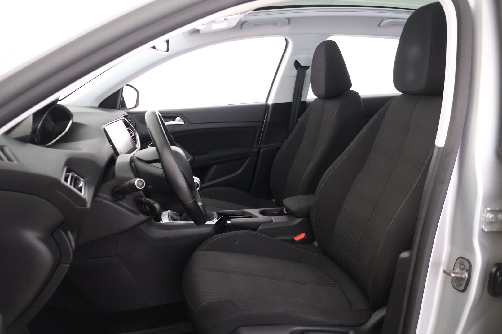 Peugeot 308 2015 Active PureTech 130 - | Vakionopeudensäädin | Lasikatto | Bluetooth | Jakohihna juuri vaihdettu | 2x Renkaat | Suomi-auto |