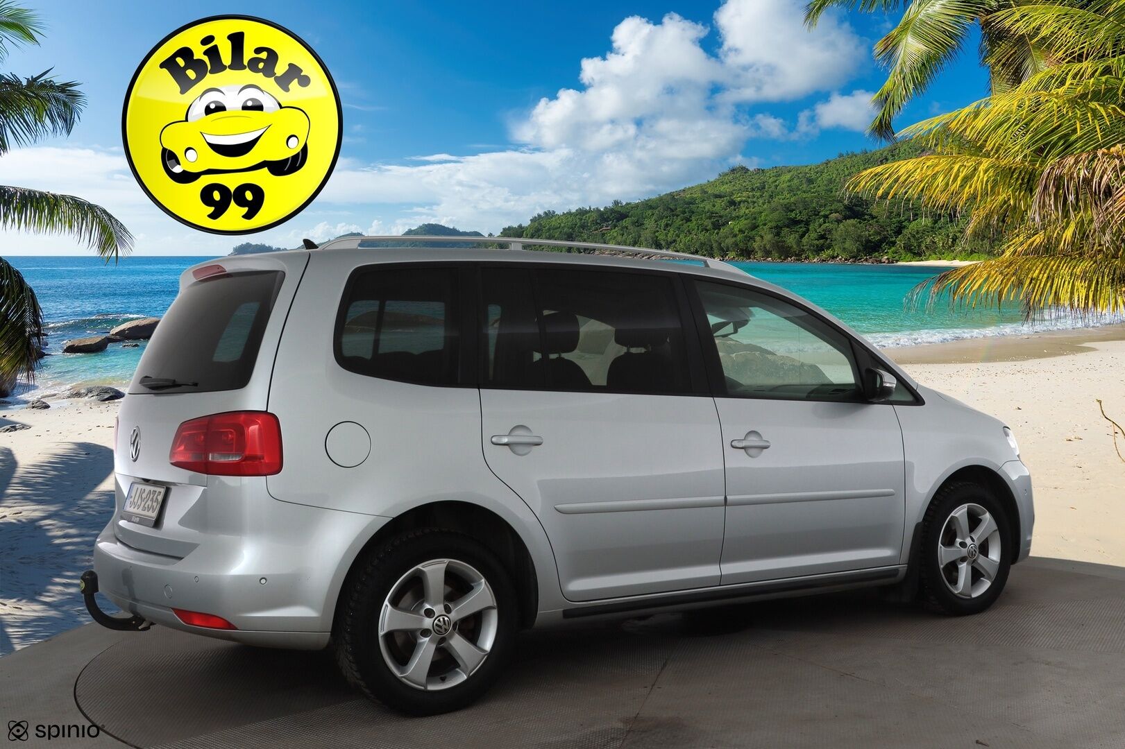 Volkswagen Touran 2015 Family Edition 1,4 TSI 103 kW (140 hv) DSG * Webasto / Koukku / Vakkari / Xenon / P.Kamera * - Suomi-auto / Kahdet renkaat