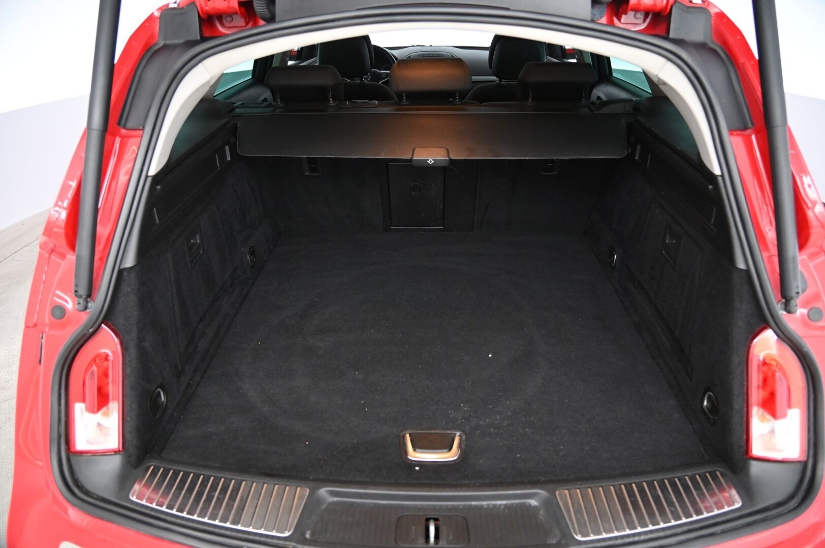 Opel Insignia 2015 Sports Tourer Edition 1,4 Turbo ecoFLEX Start/Stop 103kW MT6 *Webasto / Panorama / Urheiluistuimet* - *Juuri huollettu / Leimaa 8/26 / Navigointi / P.kamera*