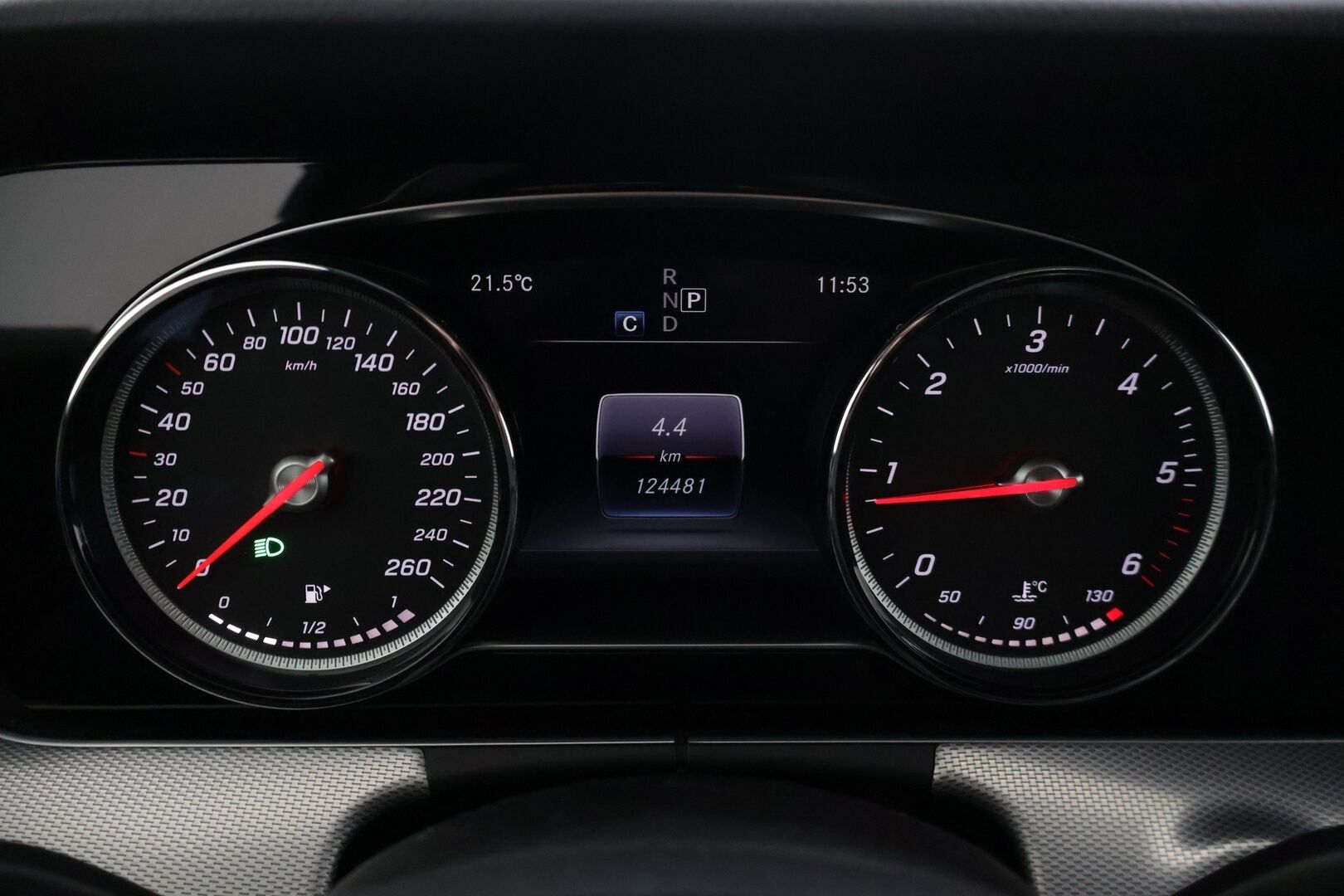 Mercedes-Benz E 2017 220 d 4Matic A Business - | DTR+ | Merkkihuollot | Koukku | P.kamera | LED-High Perf. | Navi | Sportpenkit | Kahdet renkaat aluvanteilla | 