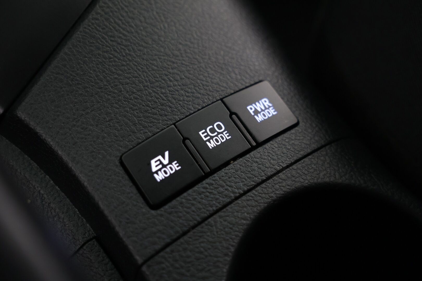 Toyota Auris 2018 1,8 Hybrid Active Comfort - | P-Kamera | KeylessGo | Vakkari | Kaistavahti | Huippusiisti! |