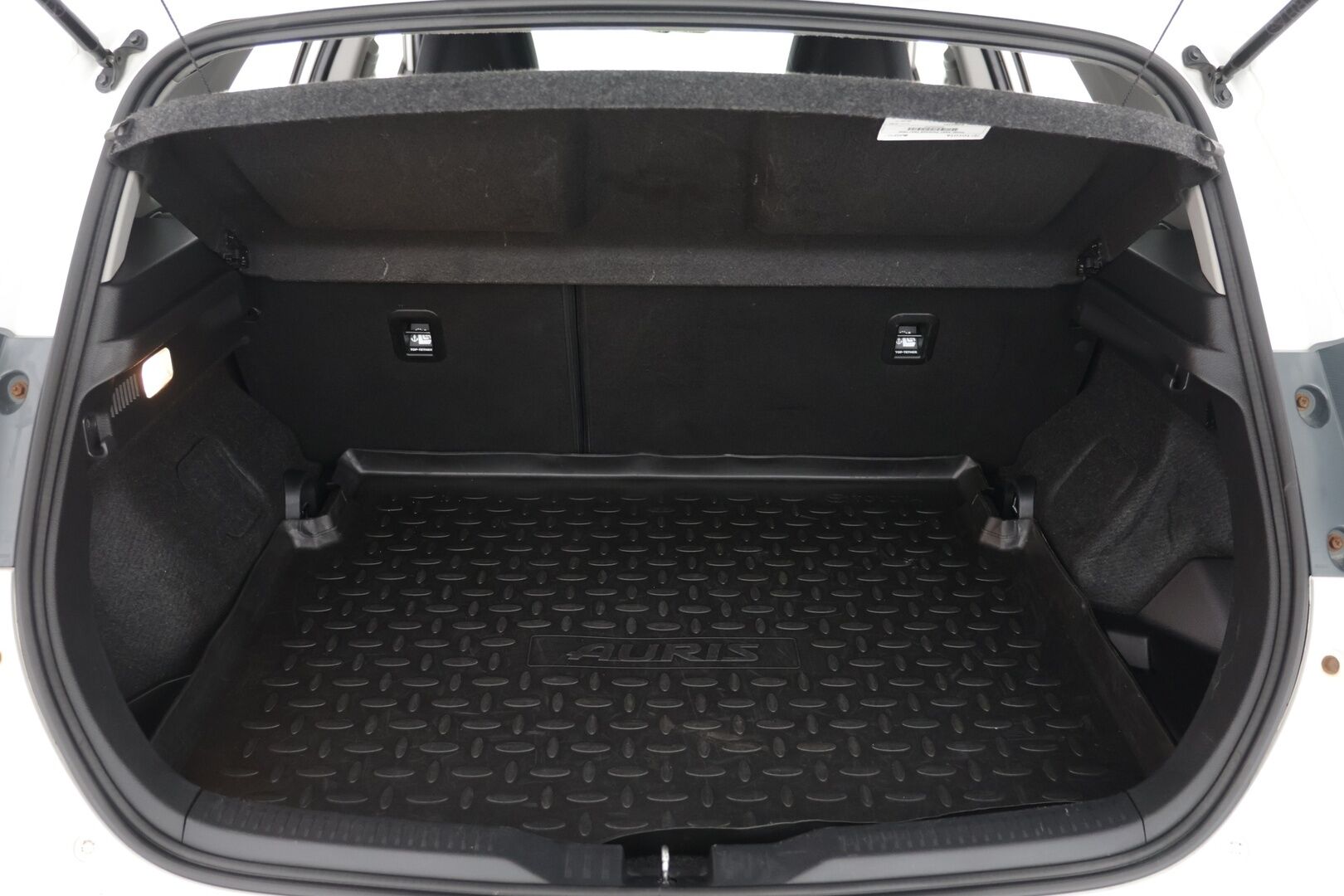 Toyota Auris 2018 1,8 Hybrid Active Comfort - | P-Kamera | KeylessGo | Vakkari | Kaistavahti | Huippusiisti! |