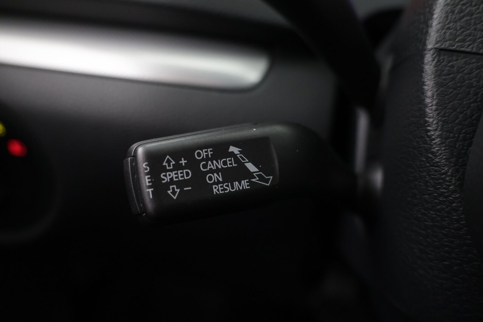 Volkswagen Sharan 2015 Family Edition Comfortline 2,0 TDI 103 kW DSG 7-P * Webasto / Xenon / Vakkari / Vetokoukku * - Suomi-auto / 2x aluvanteet / Juuri huollettu - HULLUT AVAJAISHULINAT KORKOTARJOUS 3,29 %