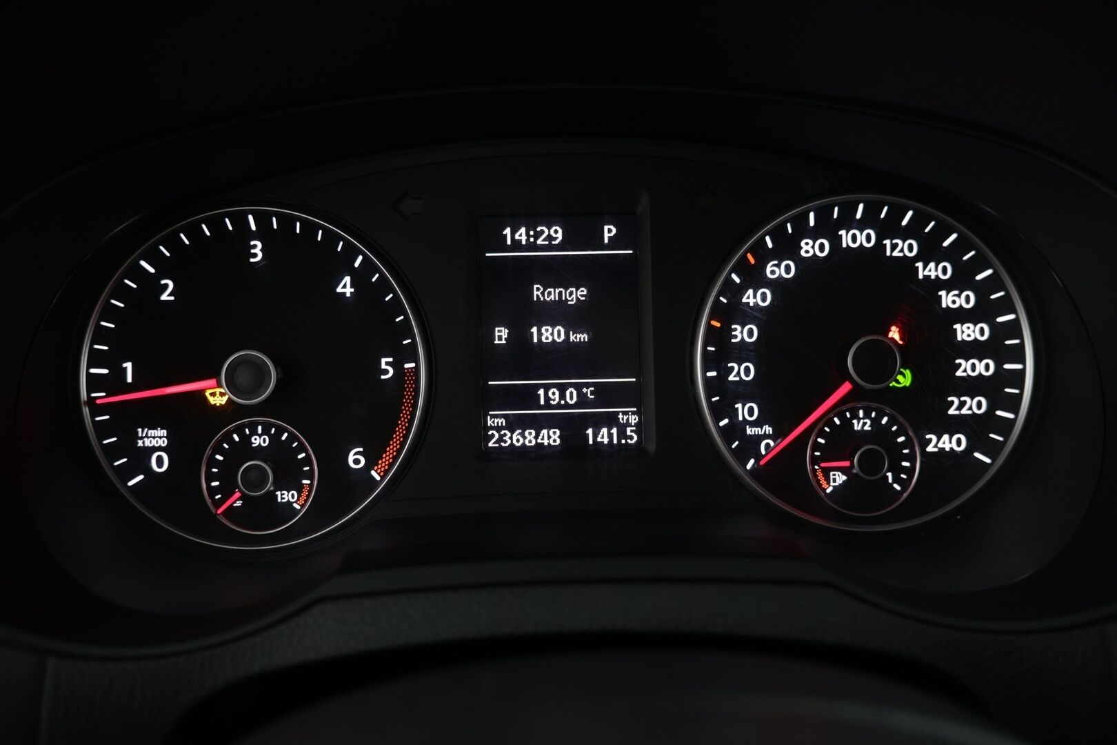 Volkswagen Sharan 2015 Family Edition Comfortline 2,0 TDI 103 kW (140 hv) BMT DSG-automaatti