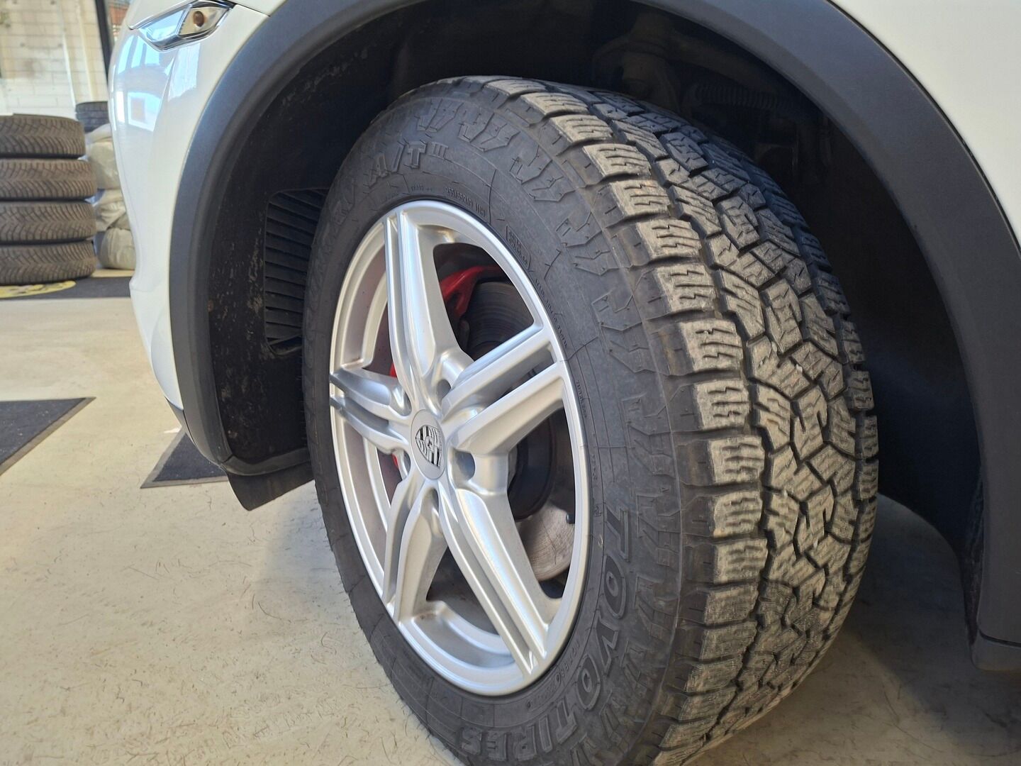 Porsche Cayenne 2011 Diesel Tiptronic * YritysOutlet - Myydään vain yrityksille / Panorama / PA-Lämmitin / Vetokoukku * - YritysOutlet - Myydään vain yrityksille / 2x Porschen vanteet! / Hyvin huollettu / Todella siisti! / Katsastus 01/2027