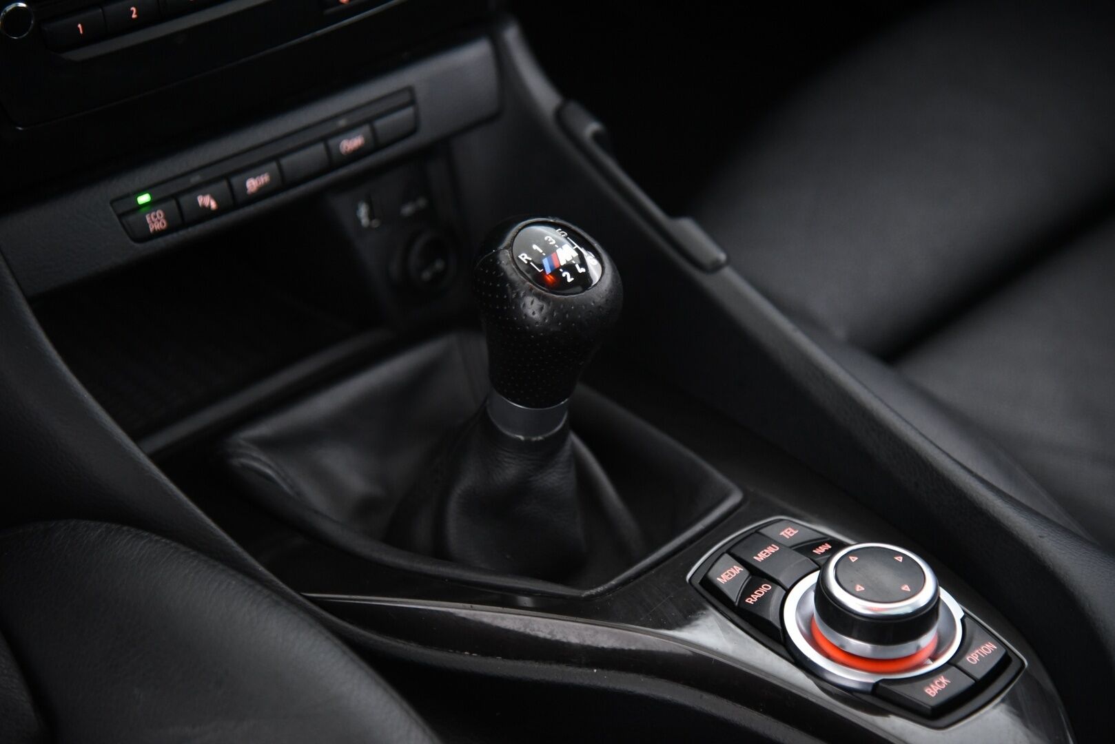 BMW X1 2013 sDrive16d TwinPower Turbo E84 Business xLine / Sporttinahat / HiFi / Prof.navi / Panorama - Tutkat / 2x renkaat / Huoltokirja - Osta nyt, maksa vasta ensi vuonna