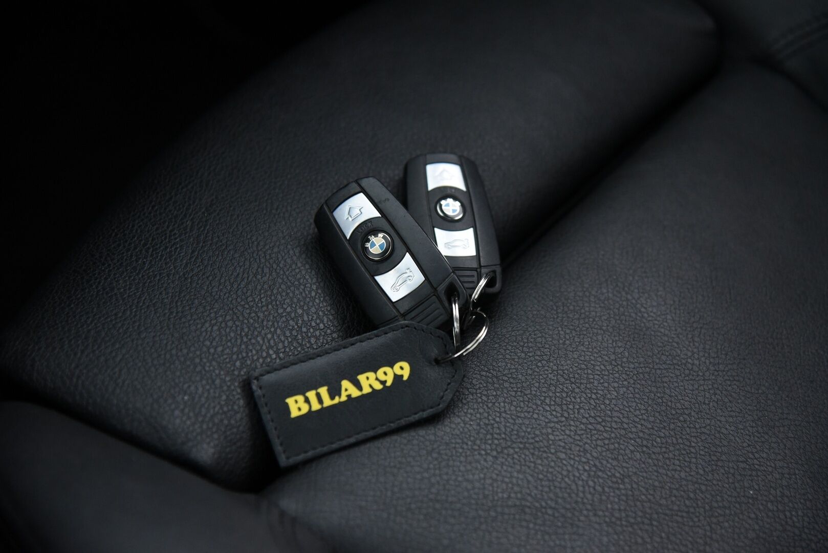 BMW X1 2013 sDrive16d TwinPower Turbo E84 Business xLine / Sporttinahat / HiFi / Prof.navi / Panorama - Tutkat / 2x renkaat / Huoltokirja - Osta nyt, maksa vasta ensi vuonna