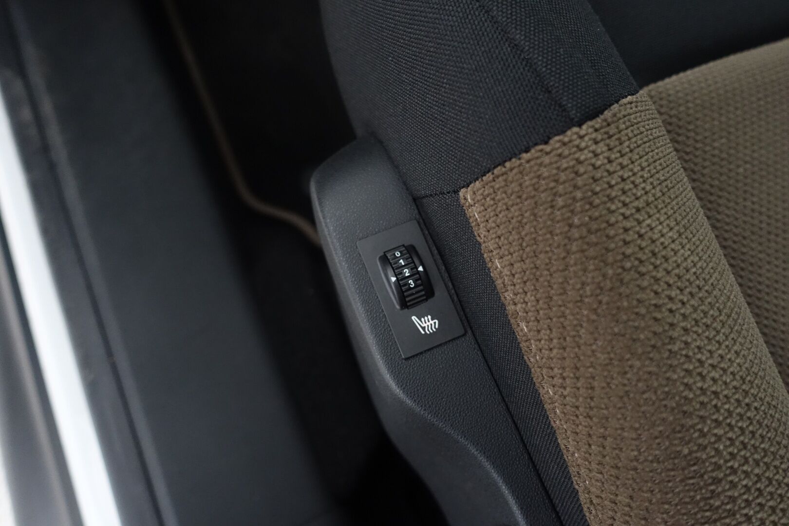 Citroen C4 Cactus 2016 e-VTi 82 Shine Plus ETG Automaatti - YritysOutlet - Myydään vain yrityksille