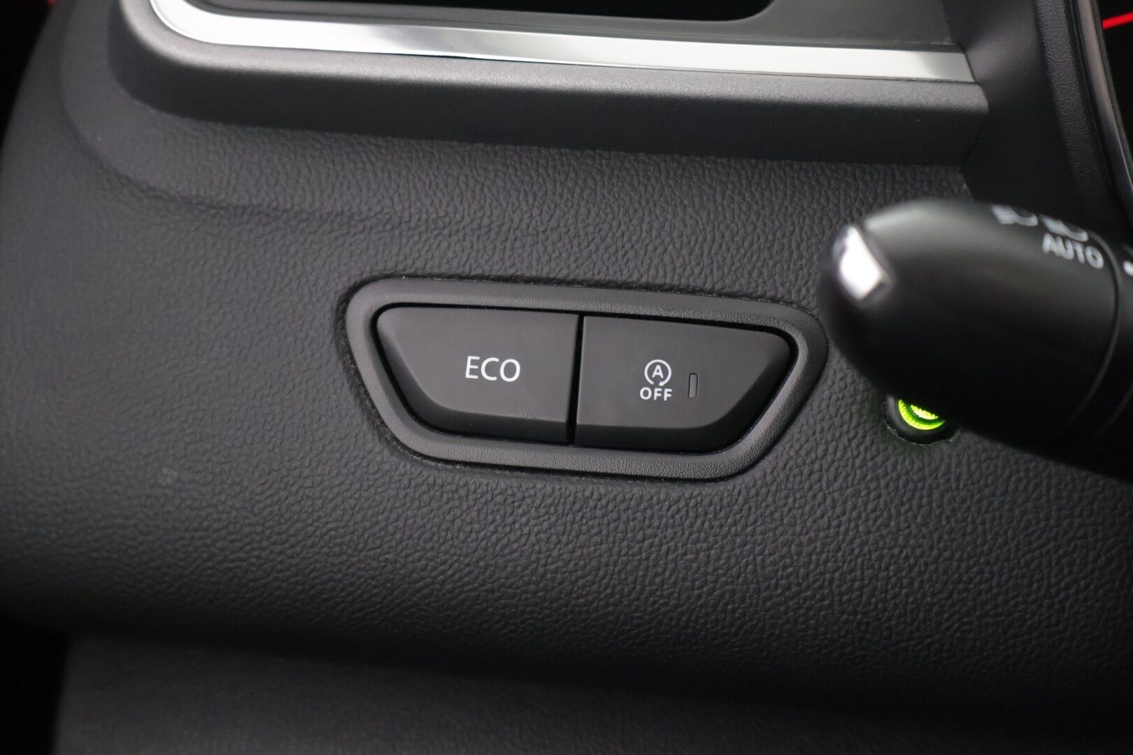 Renault Kadjar 2016 Energy TCe 130 Zen - *Lohkolämm. / Navi / Tutkat / Keyless / Vakkari*