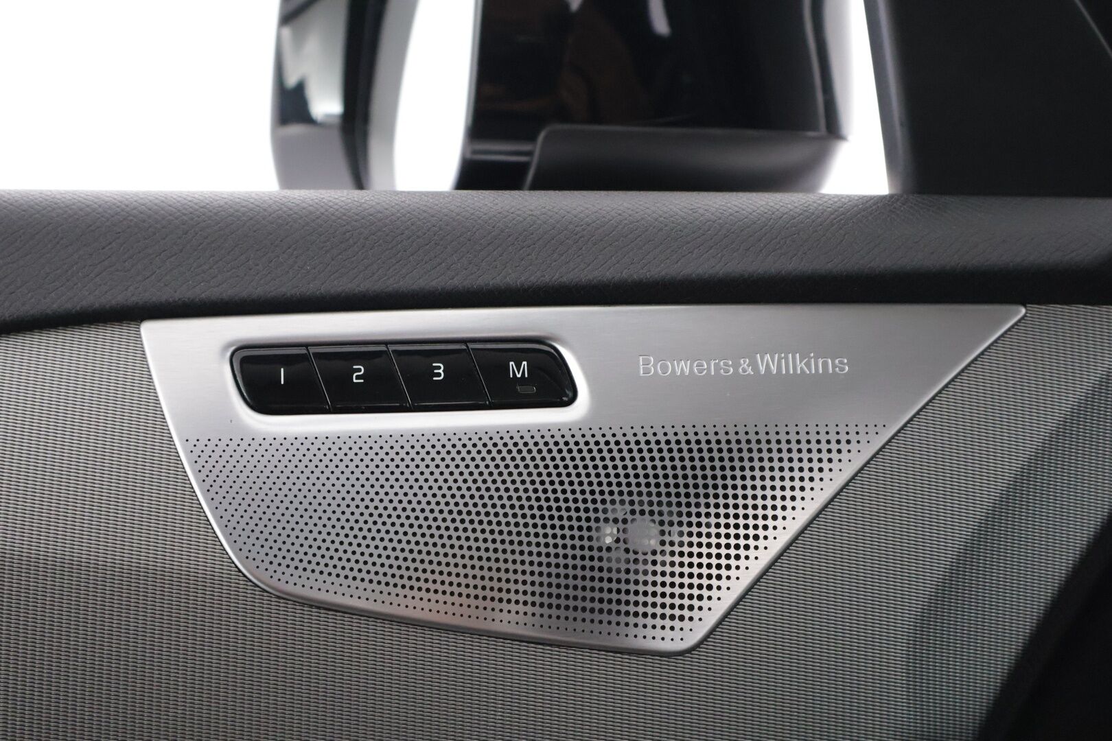 Volvo XC90 2016 T8 Twin Engine AWD Inscription aut * Bowers & Wilkins / 7.p / Panoraama / HUD / 360° Kamera / Vetokoukku /  Pilot-assist / Webasto * - * Ilmajousitus / Merkkihuollettu *