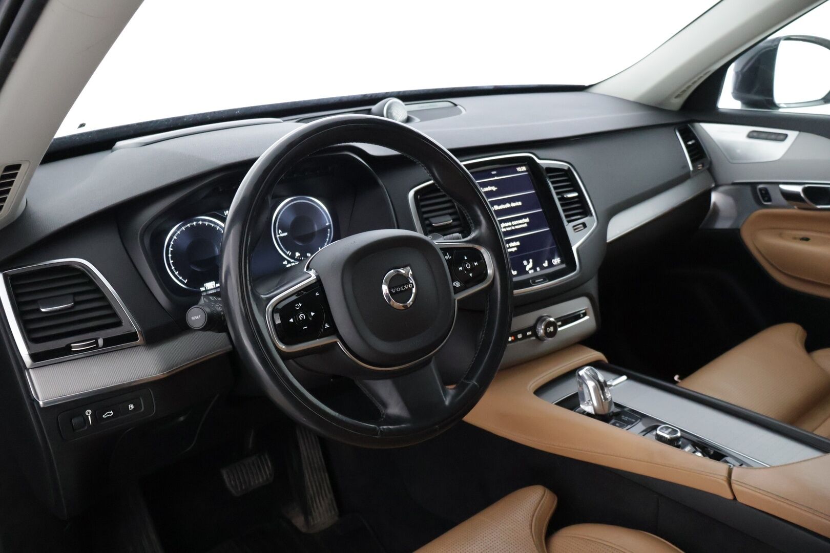Volvo XC90 2016 T8 Twin Engine AWD Inscription aut - | Ilmajousitus | Bowers & Wilkins | 7.p | Panoraama | HUD | 360° Kamera | Vetokoukku | Pilot-assist | Webasto |