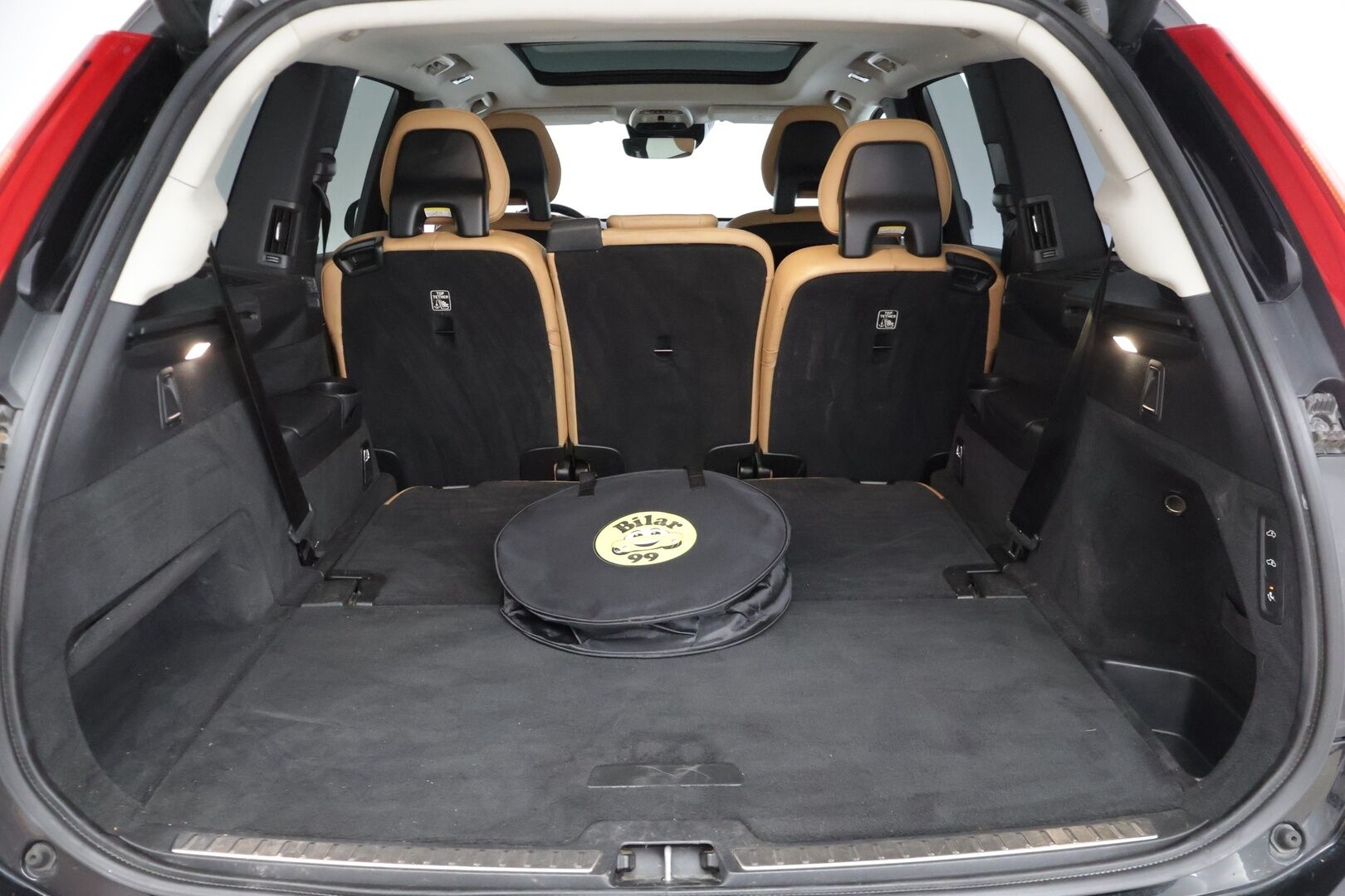 Volvo XC90 2016 T8 Twin Engine AWD Inscription aut - | Ilmajousitus | Bowers & Wilkins | 7.p | Panoraama | HUD | 360° Kamera | Vetokoukku | Pilot-assist | Webasto |