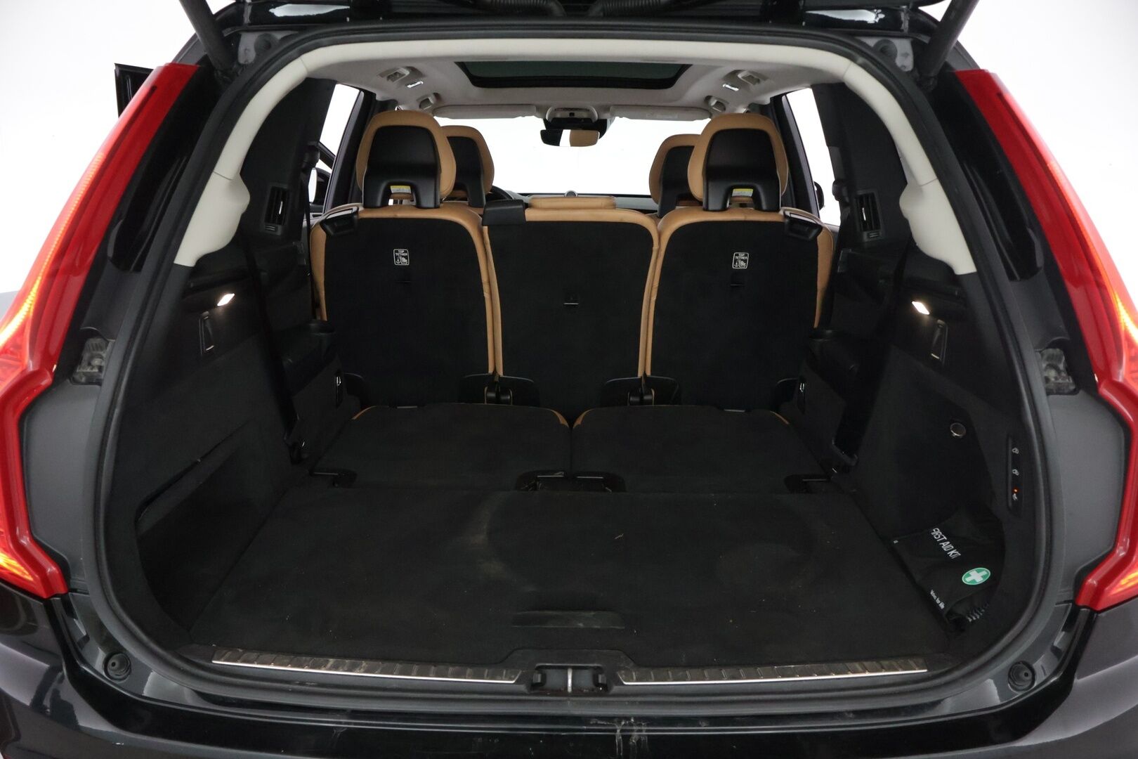 Volvo XC90 2016 T8 Twin Engine AWD Inscription aut * Bowers & Wilkins / 7.p / Panoraama / HUD / 360° Kamera / Vetokoukku /  Pilot-assist / Webasto * - * Ilmajousitus / Merkkihuollettu *