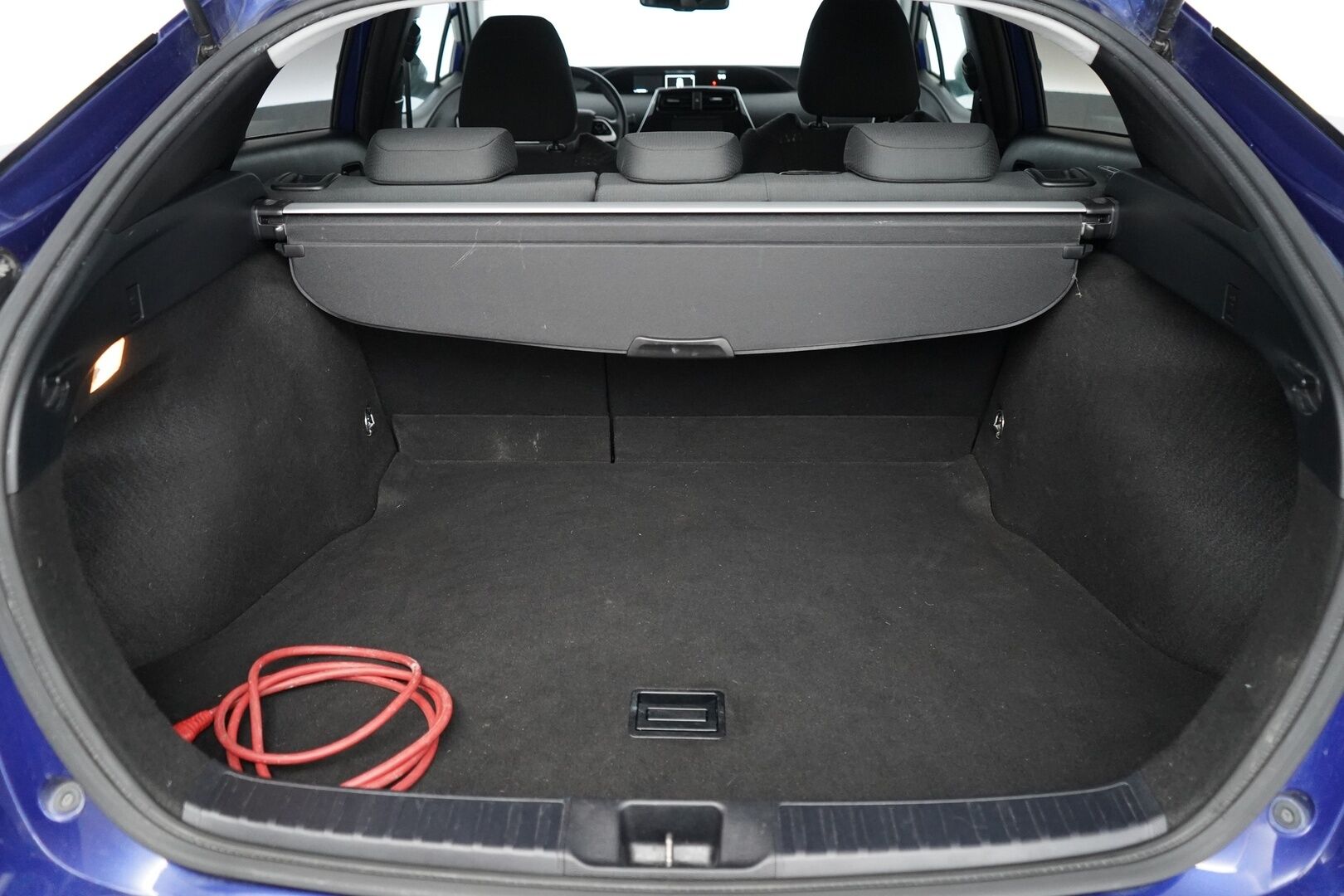 Toyota Prius 2016 Active * HUD / Kamera / Lohkolämmitin / Navi / Blis / Keyless Go * - Suomi- auto / Kahdet OEM vanteet / Viimeisin huolto 12/2025 / Juuri katsastettu