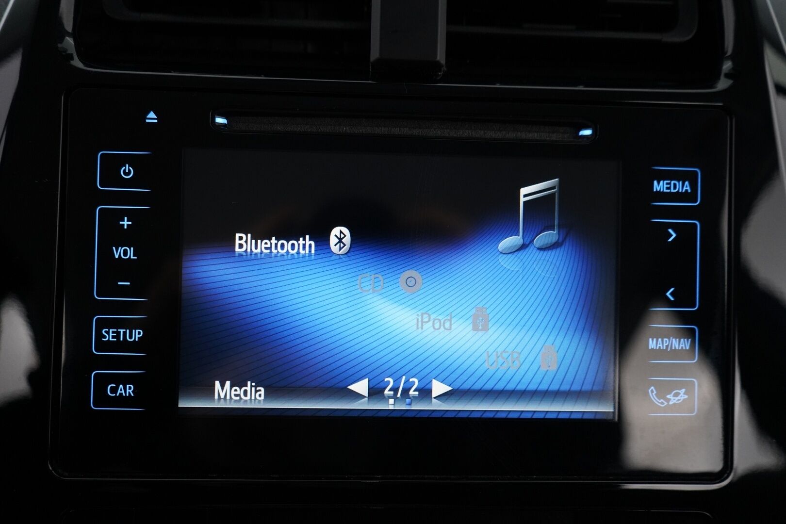 Toyota Prius 2016 Active * HUD / Kamera / Lohkolämmitin / Navi / Blis / Keyless Go * - Suomi- auto / Kahdet OEM vanteet / Viimeisin huolto 12/2025 / Juuri katsastettu