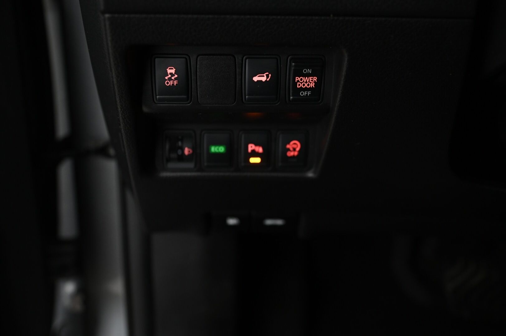 Nissan X-Trail 2016 dCi 130 Business 360 2WD Xtronic 7 Seats E6*Myydään Huutokaupat.com* - *Panorama / Vakkari / Lohko*