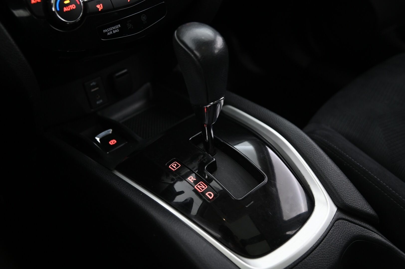 Nissan X-Trail 2016 dCi 130 Business 360 2WD Xtronic 7 Seats E6*Myydään Huutokaupat.com* - *Panorama / Vakkari / Lohko*