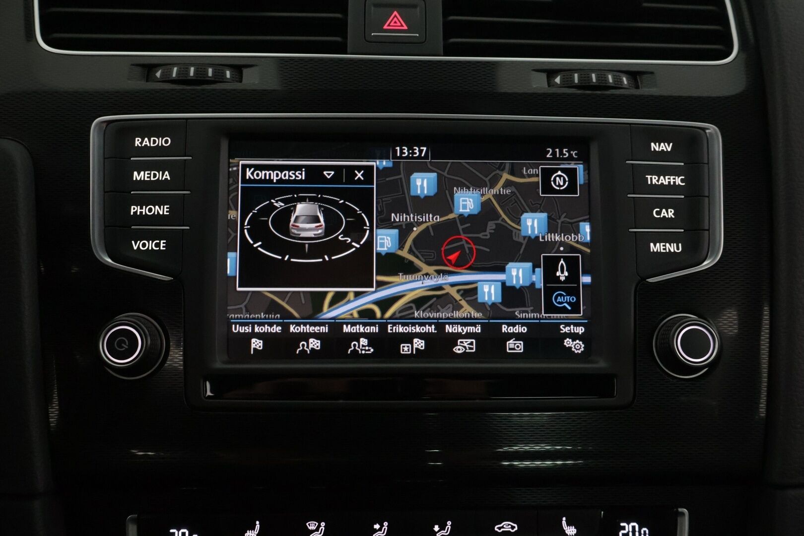 Volkswagen Golf 2016 GTE Plug-In Hybrid 150 kW (204 hv) DSG-automaatti */ 2.om Suomi-auto / Adapt. vakkari / Webasto / Navi / Carplay / 2x renkaat /* - Särmä historia / Kattavat varusteet / 2x renkaat