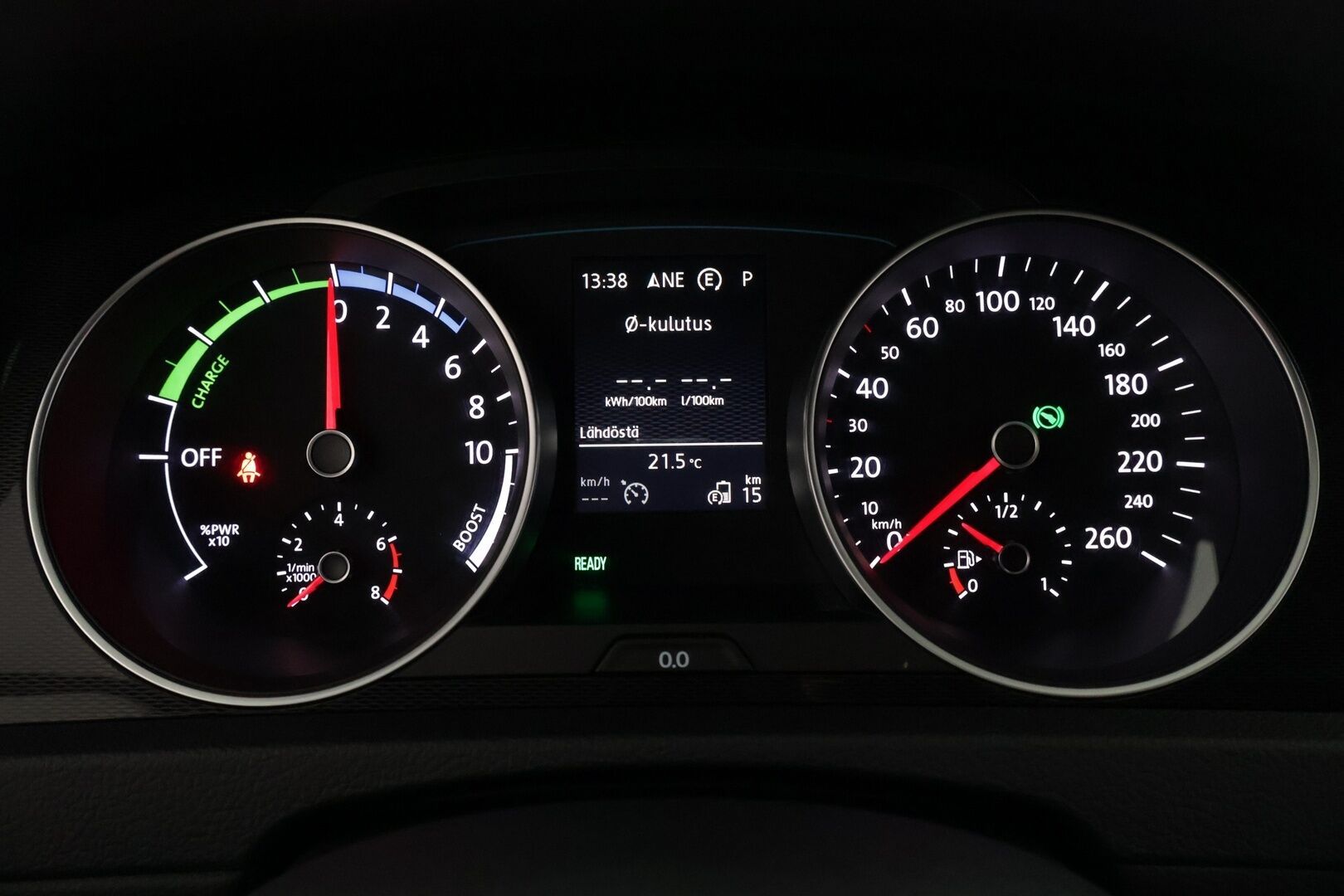 Volkswagen Golf 2016 GTE Plug-In Hybrid 150 kW (204 hv) DSG-automaatti */ 2.om Suomi-auto / Adapt. vakkari / Webasto / Navi / Carplay / 2x renkaat /* - Särmä historia / Kattavat varusteet / 2x renkaat