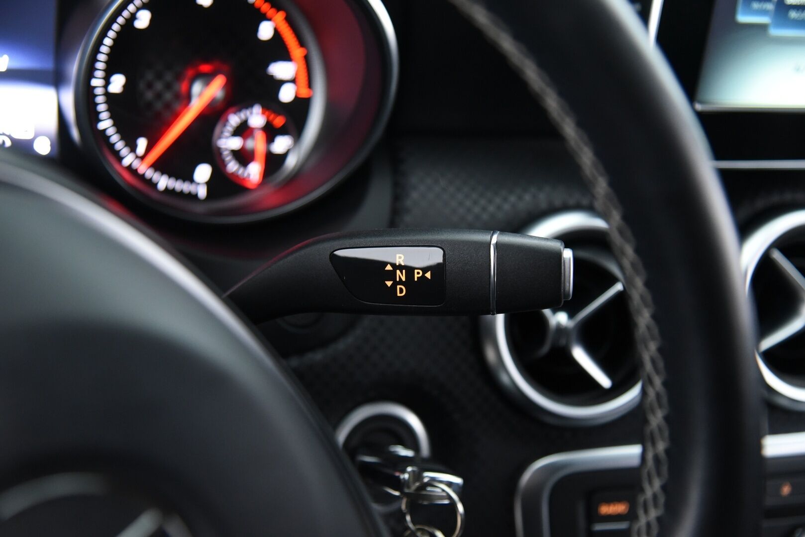 Mercedes-Benz A 2016 180 d A Premium Business / P-Kamera / LED-Ajovalot / Lohko + Sisätilanlämmitin - Siistikuntoinen Suomi-Auto hyvällä huoltohistorialla! - HULLUT JOULUT KORKOTARJOUS 2,49% 