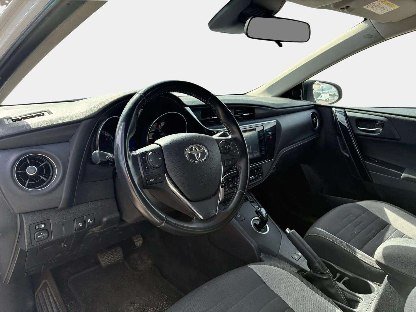 Toyota Auris 2016 Touring Sports 1,8 Hybrid Active - | Suomi-auto | P.Kamera | Vetokoukku | Navi | Vakkari | Tutkat | Kaistavahti | Törmäysvaroitin | 2X Renkaat & Aluvanteet |