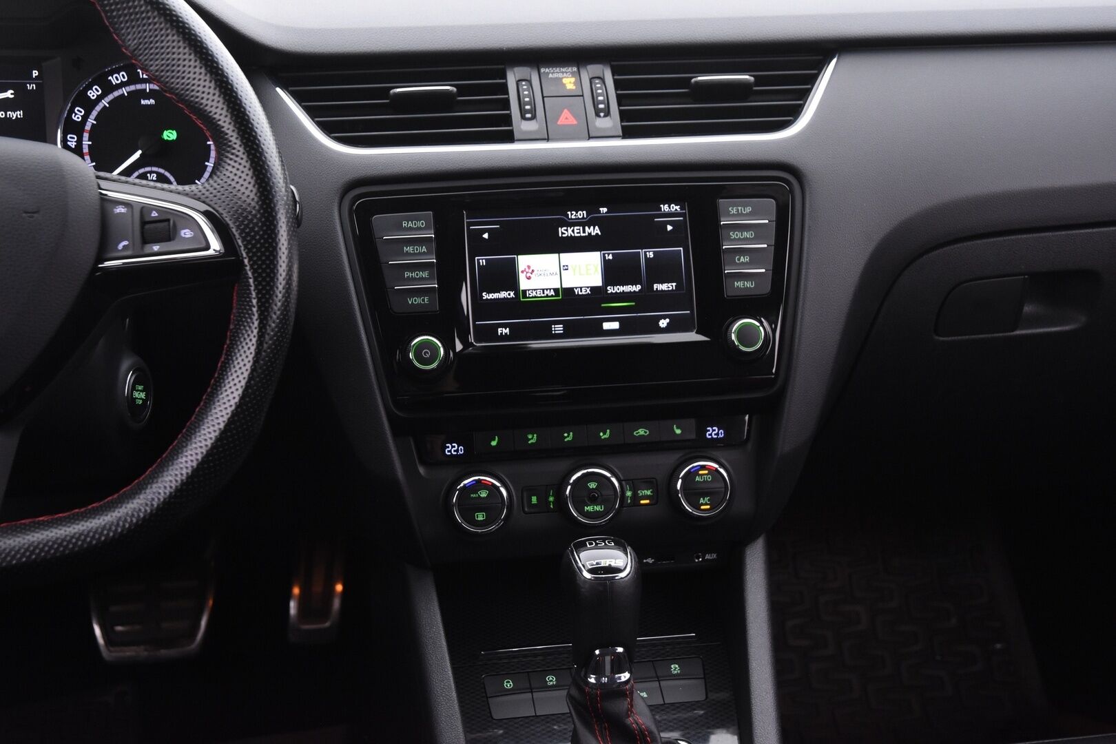 Skoda Octavia 2016 Combi 2,0 TSI RS DSG Autom. * Hifit / ACC / Vetokoukku / Webasto / Läm. Tuulilasi / Keyless*