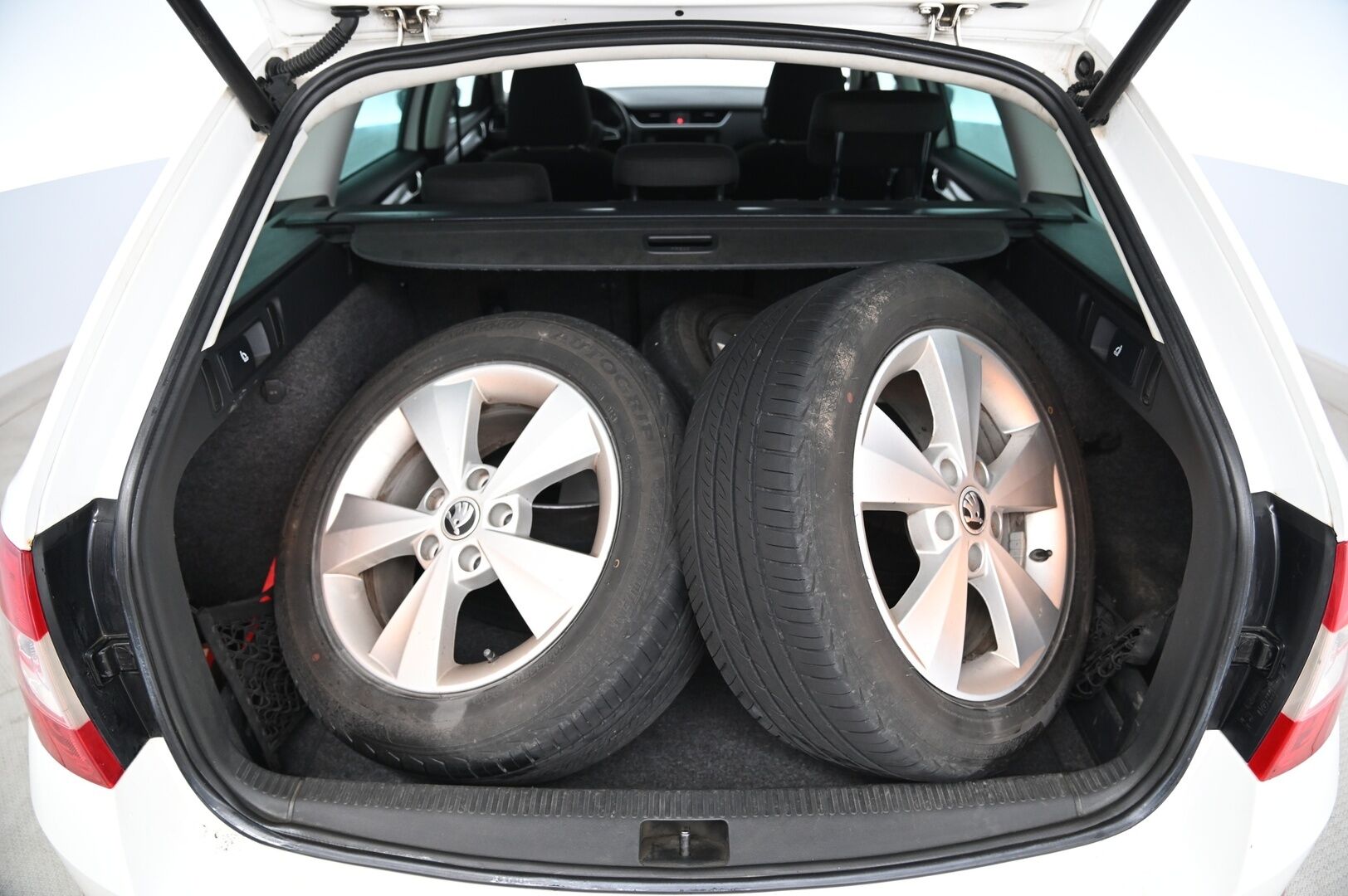 Skoda Octavia 2016 Combi 2,0 TDI 150 Style *- YritysOutlet - Myydään vain yrityksille -* - *- YritysOutlet - Myydään vain yrityksille -*