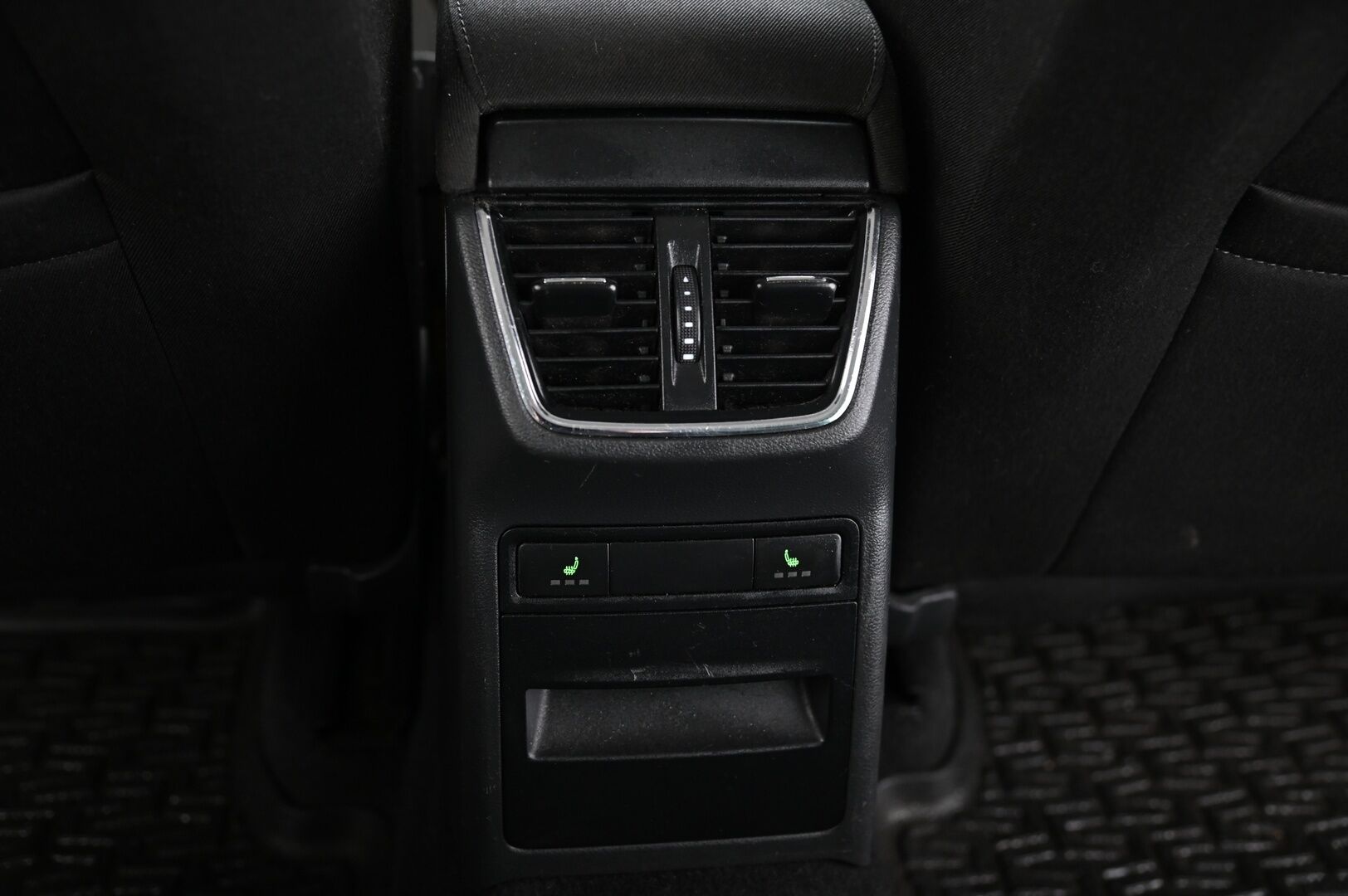 Skoda Octavia 2016 Combi 2,0 TDI 150 Style *- YritysOutlet - Myydään vain yrityksille -* - *- YritysOutlet - Myydään vain yrityksille -*