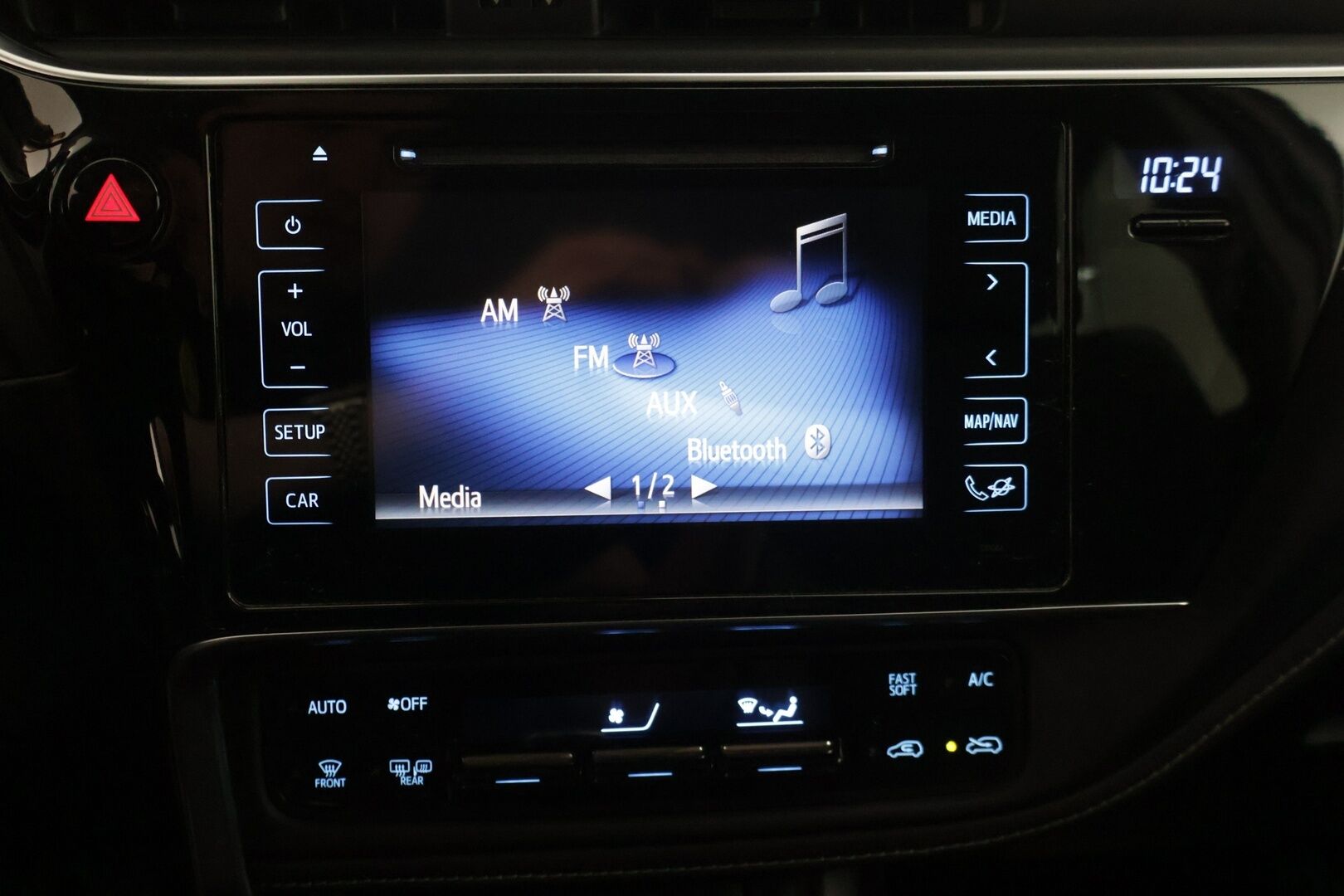 Toyota Auris 2016 Touring Sports 1,6 D-4D Active - | Suomi-Auto | Juuri katsastettu ja huollettu | Navi | Peruutuskamera | Lohkolämmitin sisätilanpistokkeella | 