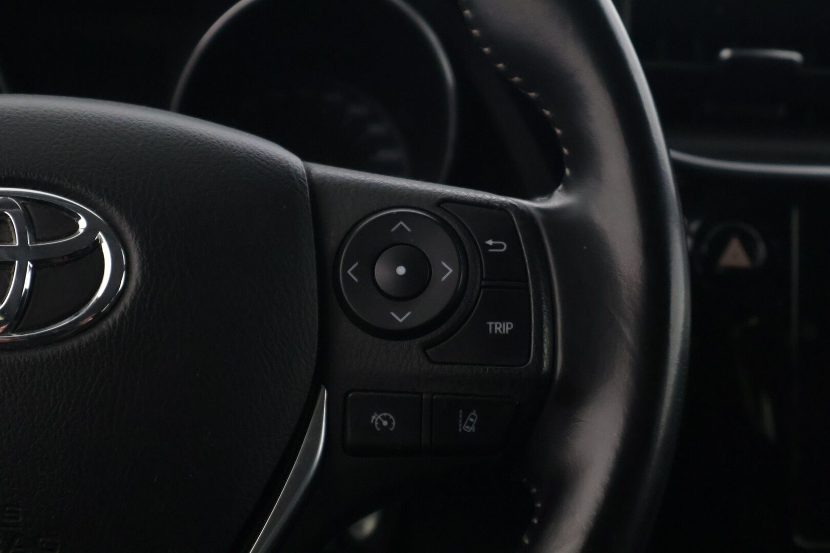 Toyota Auris 2016 Touring Sports 1,6 D-4D Active - | Suomi-Auto | Juuri katsastettu ja huollettu | Navi | Peruutuskamera | Lohkolämmitin sisätilanpistokkeella | 