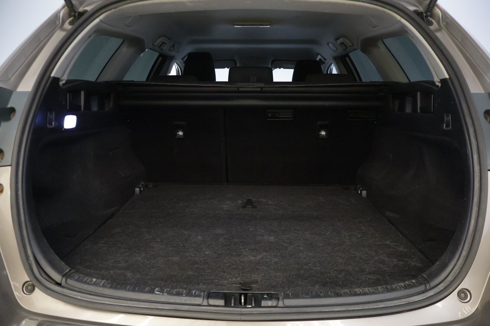 Toyota Auris 2016 Touring Sports 1,6 D-4D Active - | Suomi-Auto | Juuri katsastettu ja huollettu | Navi | Peruutuskamera | Lohkolämmitin sisätilanpistokkeella | 