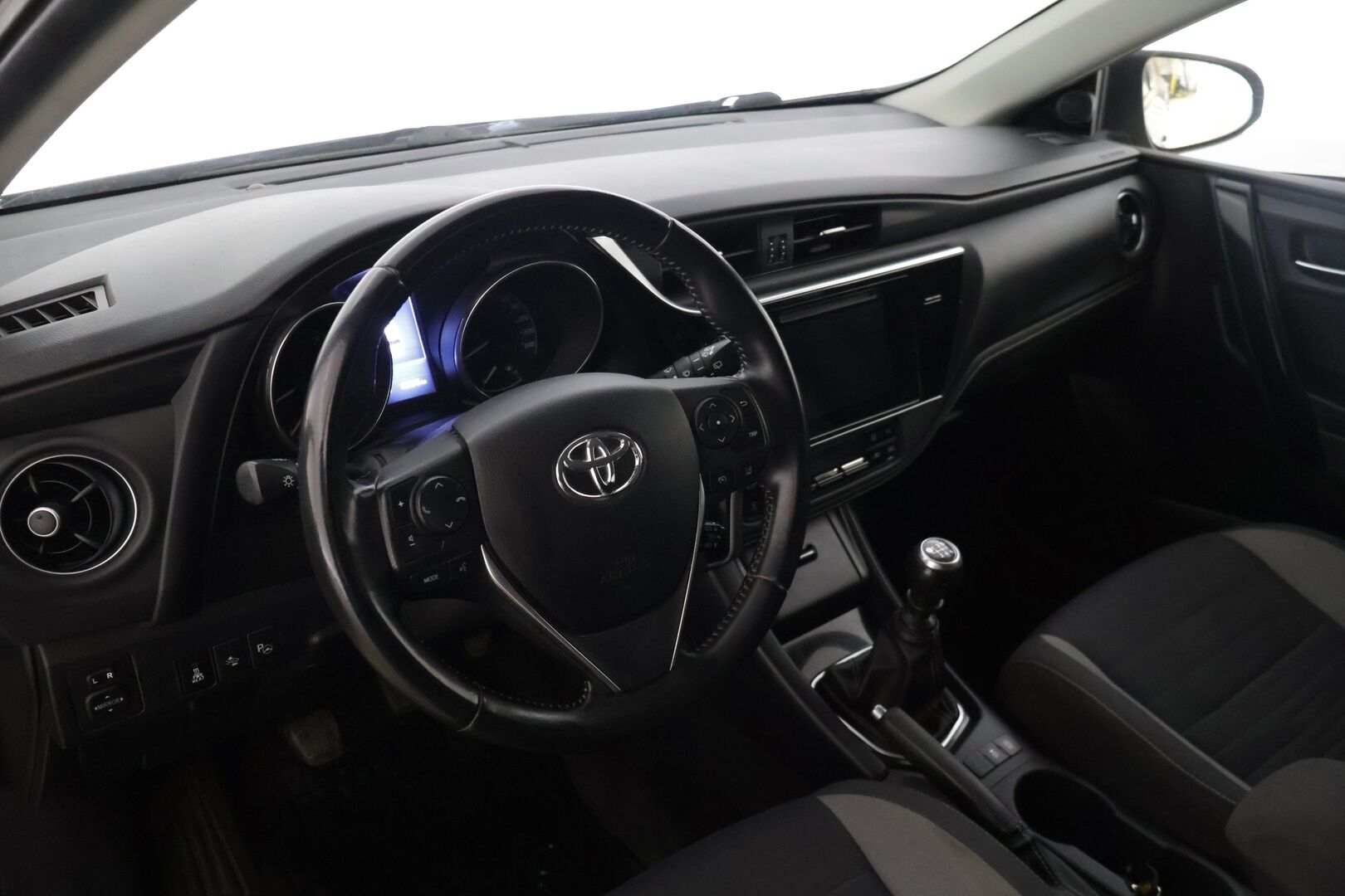 Toyota Auris 2016 Touring Sports 1,6 D-4D Active - | Suomi-Auto | Juuri katsastettu ja huollettu | Navi | Peruutuskamera | Lohkolämmitin sisätilanpistokkeella | 