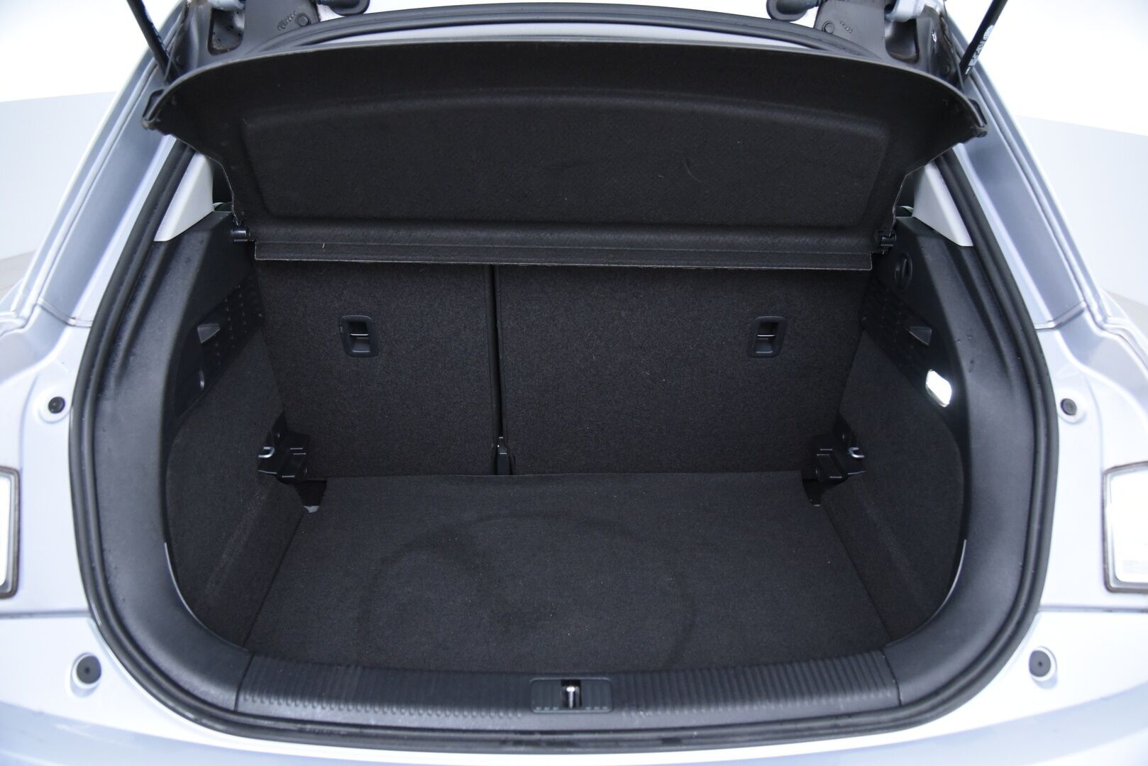 Audi A1 2016 Sportback Comfort 1,4 TFSI 92 kW S tronic - Suomi-auto / Vakionopeudensäädin / Peruutustutkat / Xenon / 2x renkaat / Metalliväri