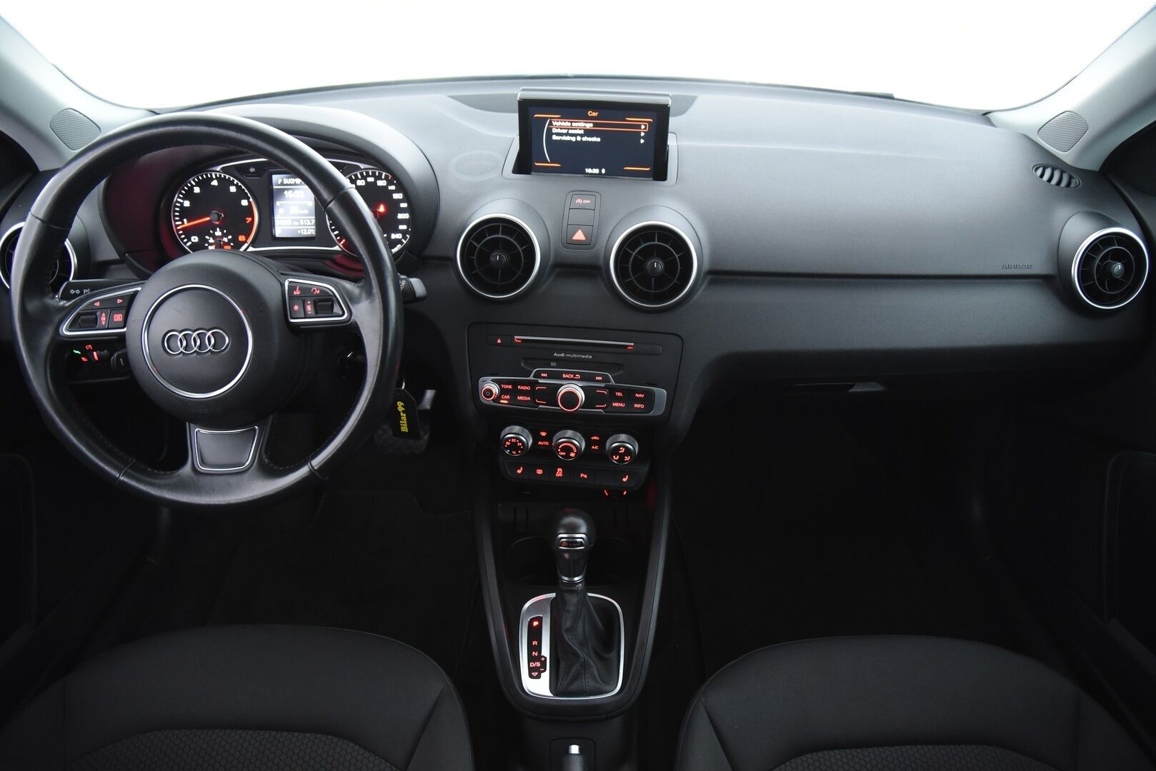 Audi A1 2016 Sportback Comfort 1,4 TFSI 92 kW S tronic - Suomi-auto / Vakionopeudensäädin / Peruutustutkat / Xenon / 2x renkaat / Metalliväri