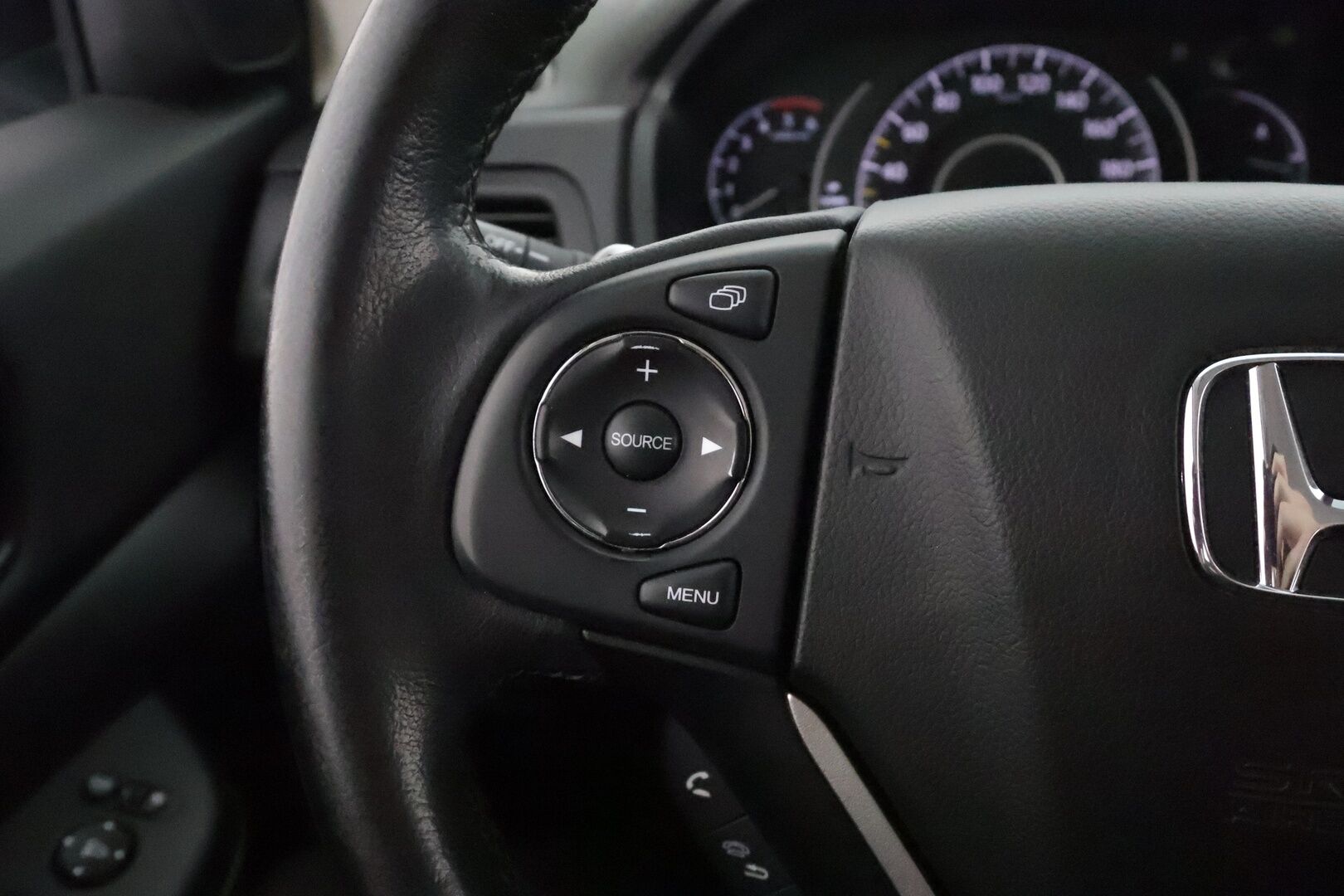 Honda CR-V 2017 1,6 Diesel Elegance Plus AT **Vakkari / Lohkolämmitin / P.kamera / Koukku** - Suomi-auto / Kahdet renkaat aluvanteilla