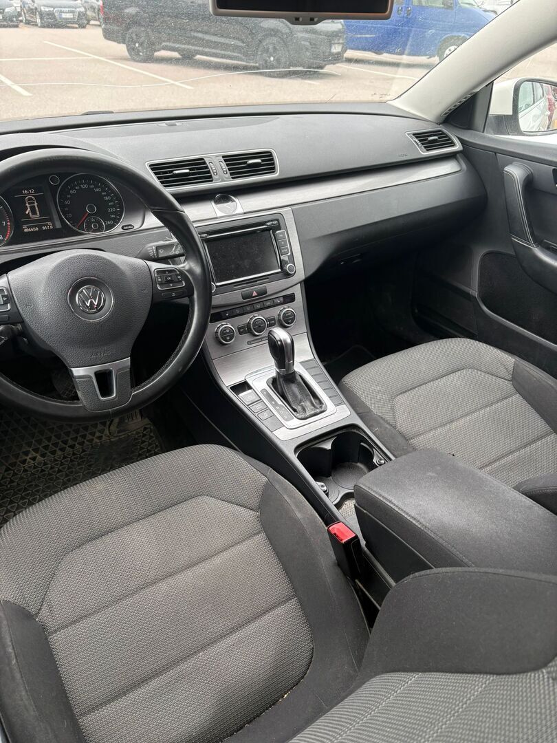Volkswagen Passat 2013 PASSAT Farmari (AC) 4ov 1390cm3 A - Yritysoutlet - Myydään vain yrityksille | Vakkari | 2x Avain | Radio