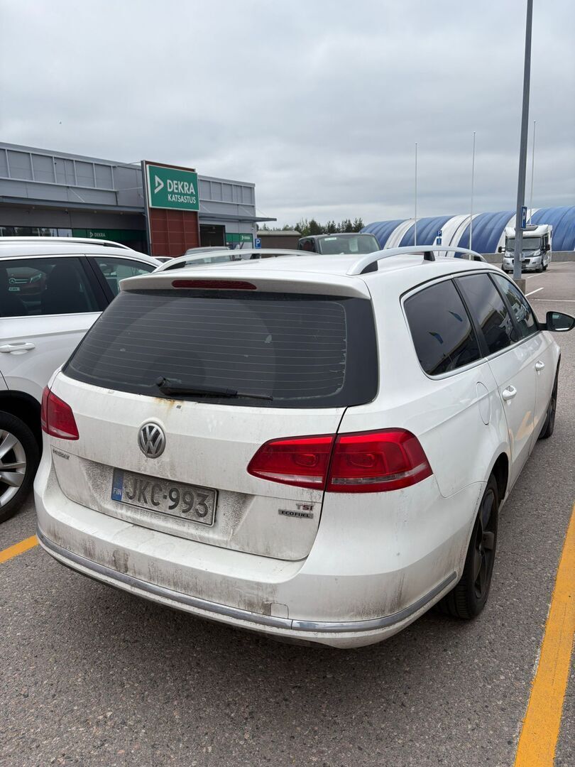 Volkswagen Passat 2013 PASSAT Farmari (AC) 4ov 1390cm3 A - Yritysoutlet - Myydään vain yrityksille | Vakkari | 2x Avain | Radio