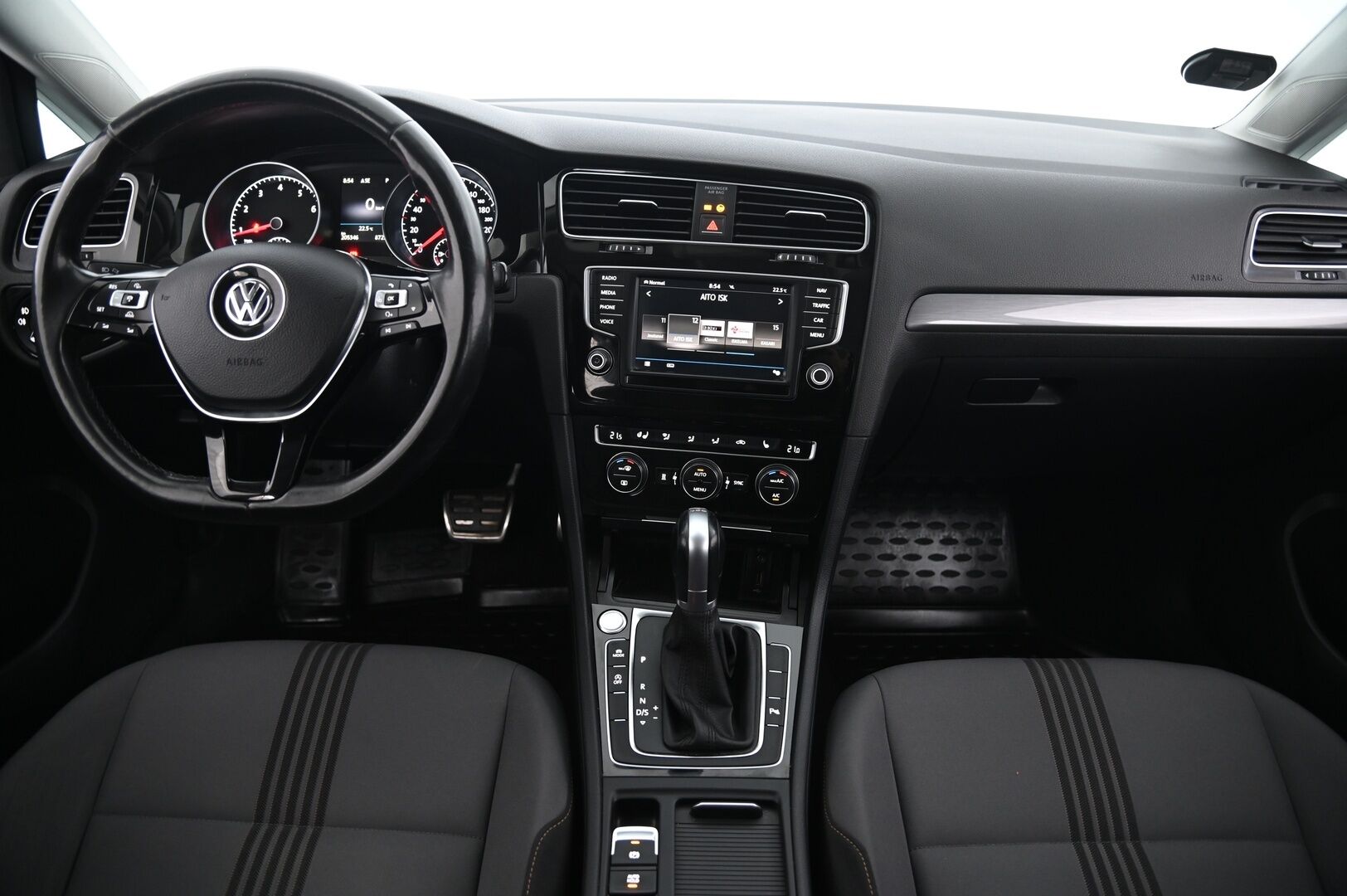 Volkswagen Golf 2017 Variant Allstar 1,4 TSI 110 kW (150 hv) DSG-automaatti * Webasto / Adapt.vakkari / Ratinlämmitin / Keyless * - Suomi-auto / 2x Avain / 2x Vanteet ja renkaat / 110kw - HULLU BLACKWEEK KORKOTARJOUS 2,49%