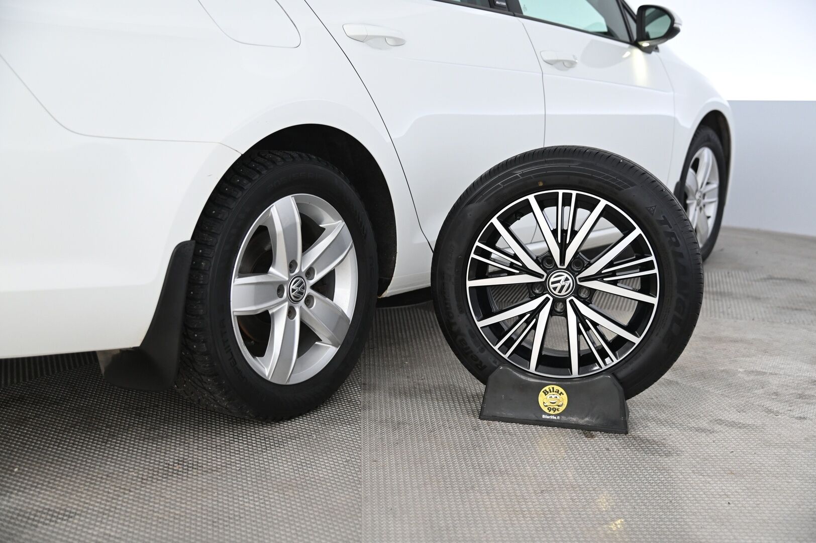 Volkswagen Golf 2017 Variant Allstar 1,4 TSI 110 kW (150 hv) DSG-automaatti * Webasto / Adapt.vakkari / Ratinlämmitin / Keyless * - Suomi-auto / 2x Avain / 2x Vanteet ja renkaat / 110kw - HULLUT JOULUT KORKOTARJOUS 2,49% 