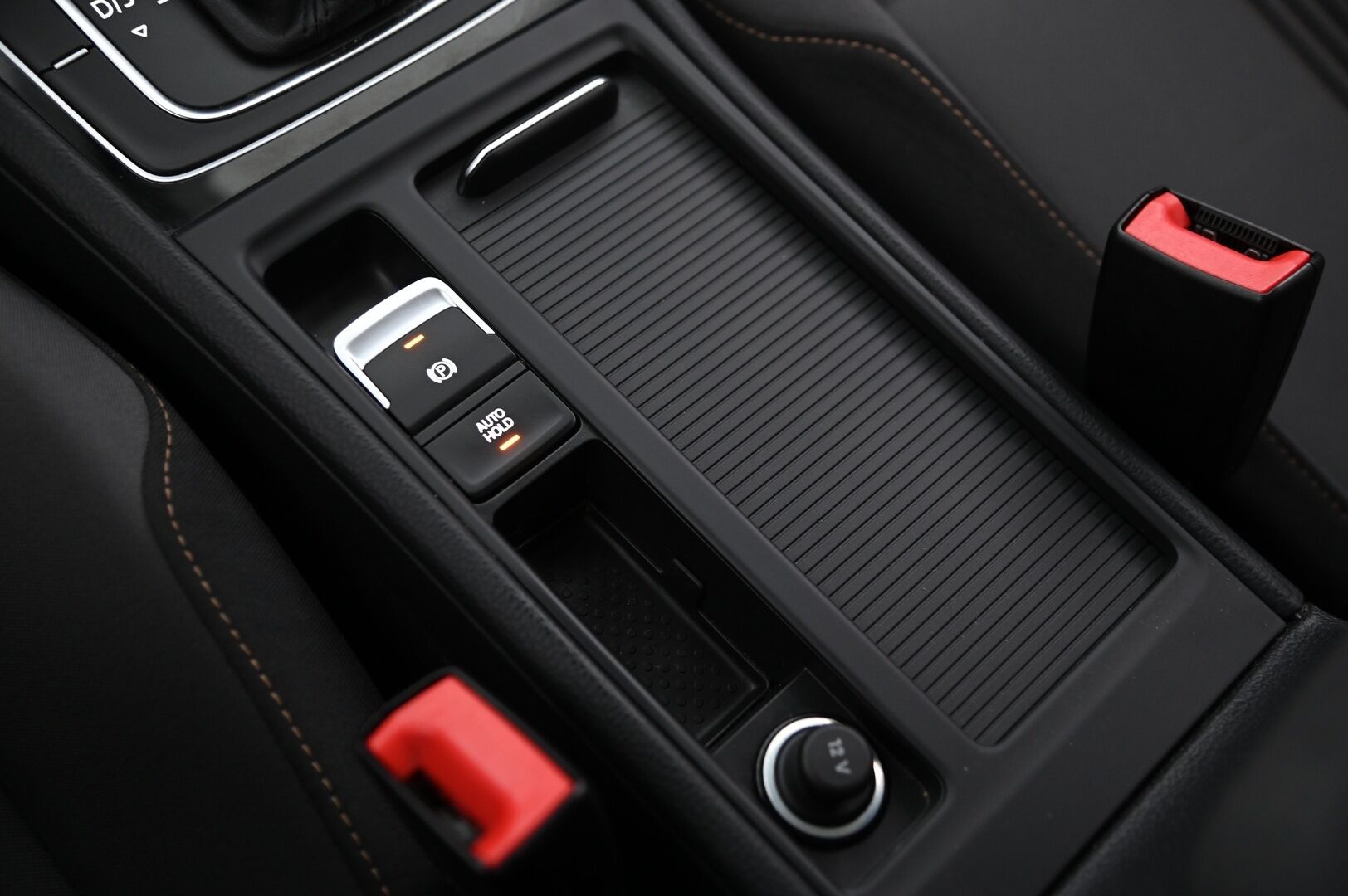 Volkswagen Golf 2017 Variant Allstar 1,4 TSI 110 kW (150 hv) DSG-automaatti * Webasto / Adapt.vakkari / Ratinlämmitin / Keyless * - Suomi-auto / 2x Avain / 2x Vanteet ja renkaat / 110kw - HULLUT JOULUT KORKOTARJOUS 2,49% 