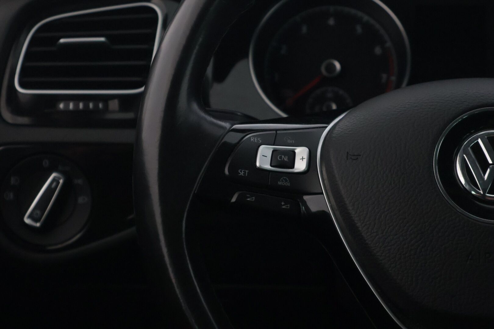 Volkswagen Golf 2017 Variant Allstar 1,4 TSI 110 kW (150 hv) DSG-automaatti - | 2 Om Suomi-auto | Webasto | Vakkari | Lämpöratti | Bluetooth | KeylessGo | Etu ja taka tutkat | 2x renkaat ja vanteet | 