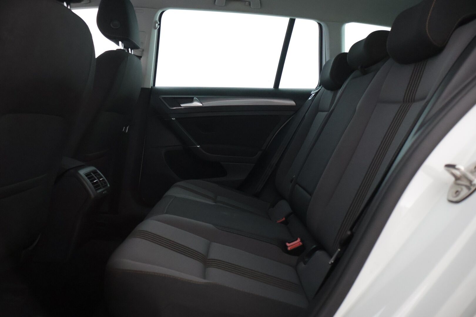 Volkswagen Golf 2017 Variant Allstar 1,4 TSI 110 kW (150 hv) DSG-automaatti - | 2 Om Suomi-auto | Webasto | Vakkari | Lämpöratti | Bluetooth | KeylessGo | Etu ja taka tutkat | 2x renkaat ja vanteet | 