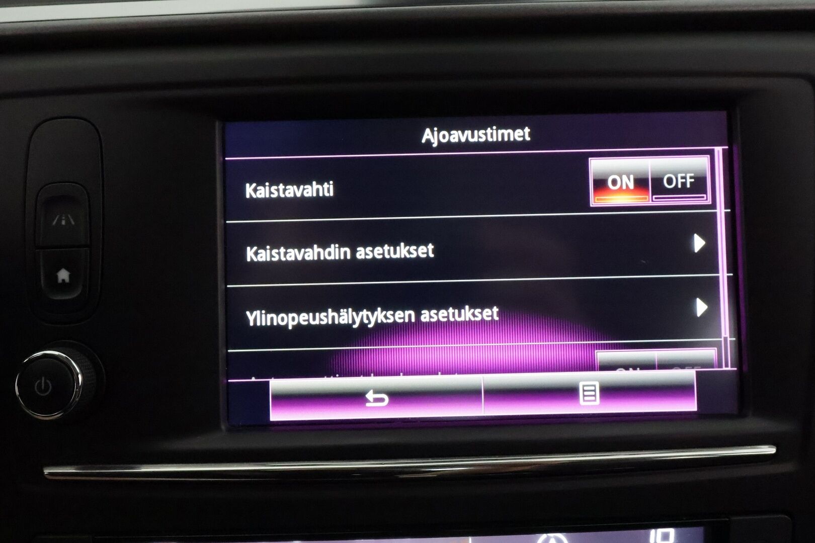 Renault Kadjar 2017 Energy dCi 110 EDC-aut Zen **Puolinahat / Navi / Kaistavahti / Vakkari / P.Tutkat / Bluetooth** - 2-omisteinen Suomi-auto